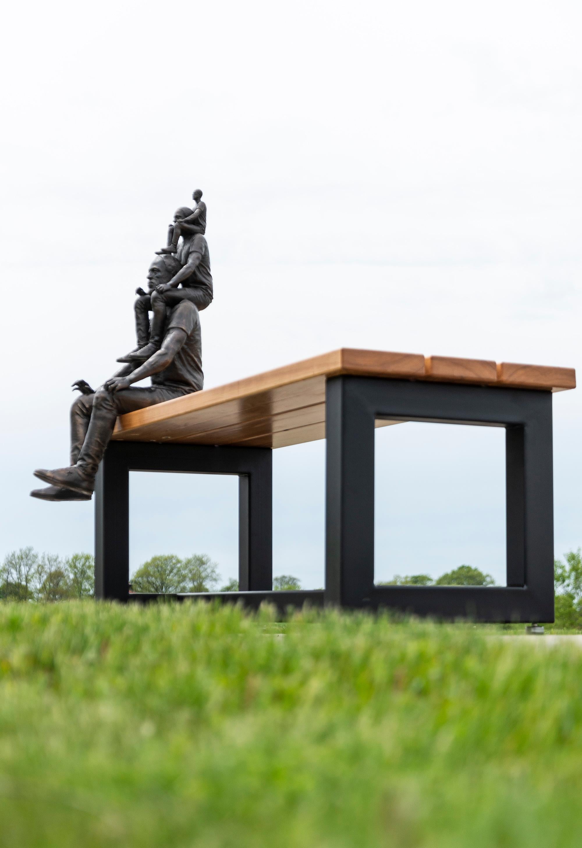Kinship - surrealist, male, figurative, bronze outdoor furniture sculpture in vendita 2