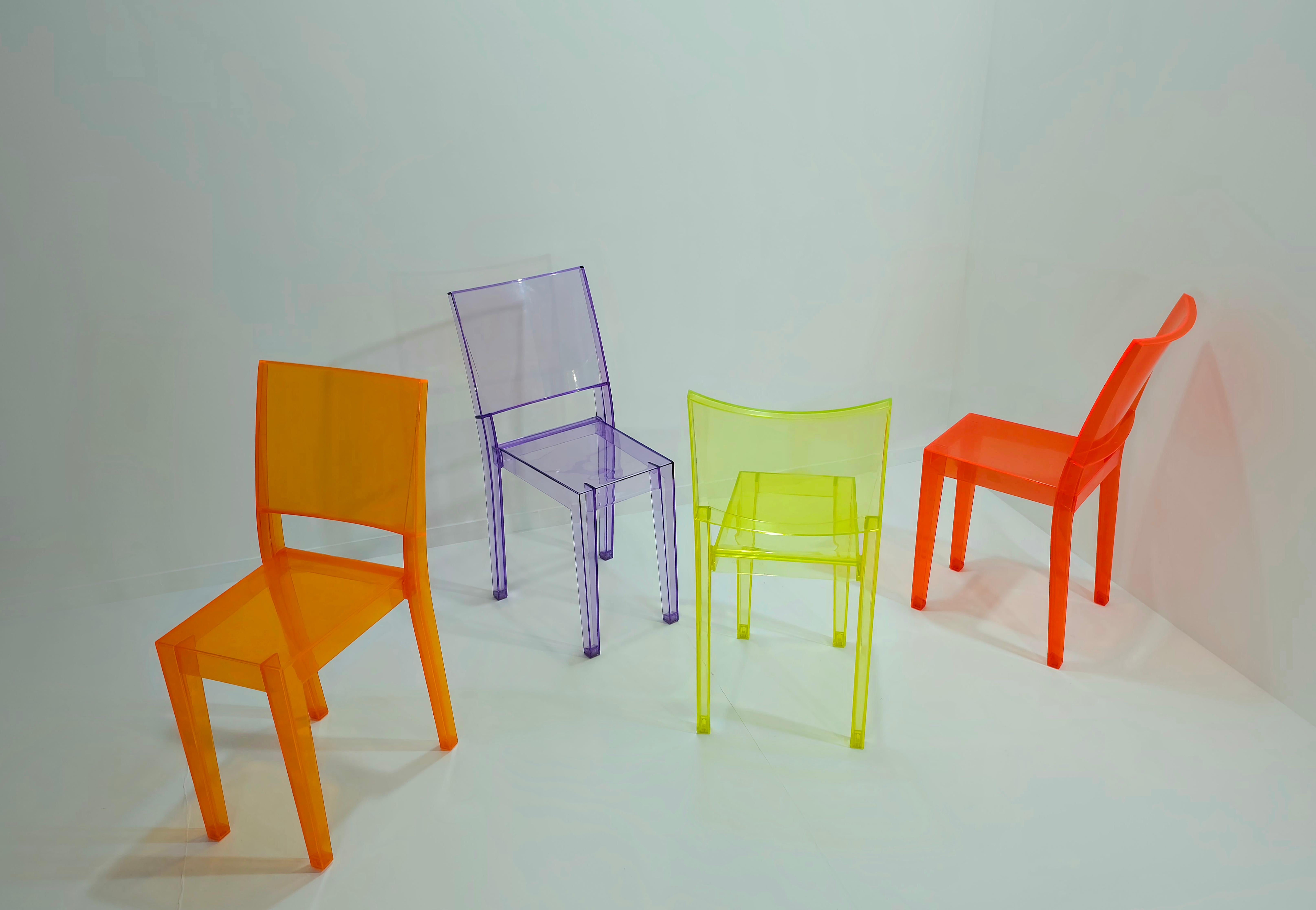 P. Starck für Kartell: 4 Stühle, Modell La Marie, aus transparentem Polycarbonat, Italien (Postmoderne) im Angebot