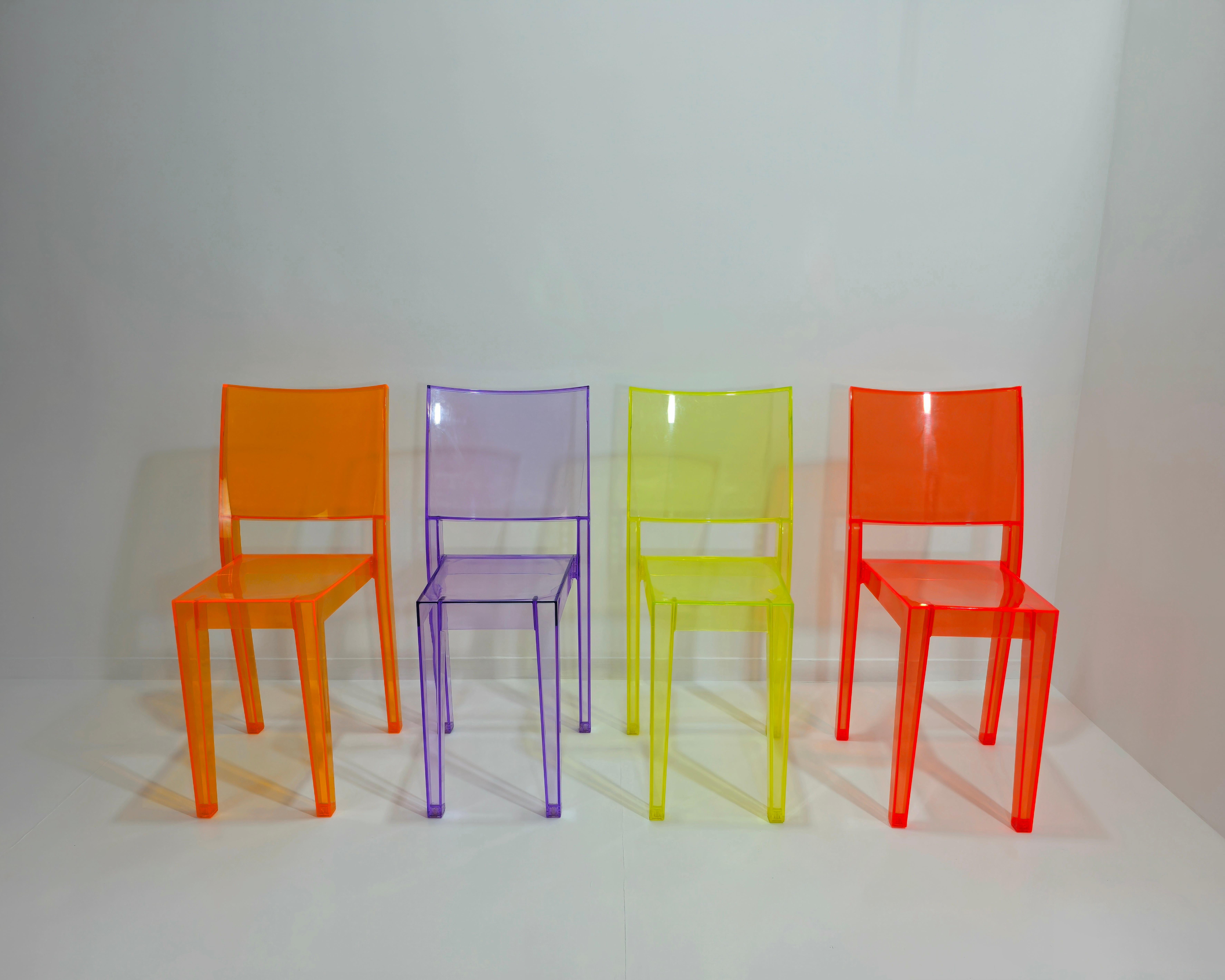 P. Starck für Kartell: 4 Stühle, Modell La Marie, aus transparentem Polycarbonat, Italien (Italienisch) im Angebot
