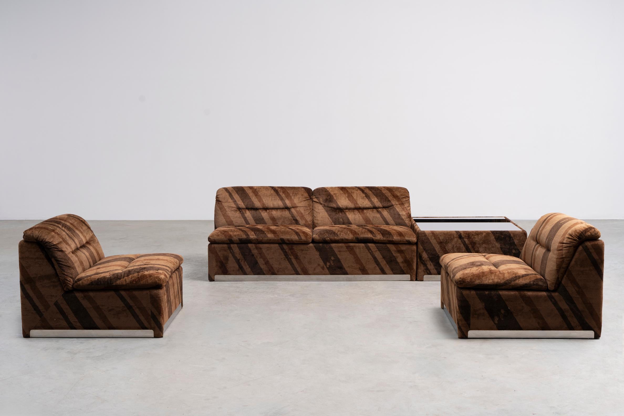 Italian P10 Modular Sofa Group by Proposals - Giovanni Offredi For Sale