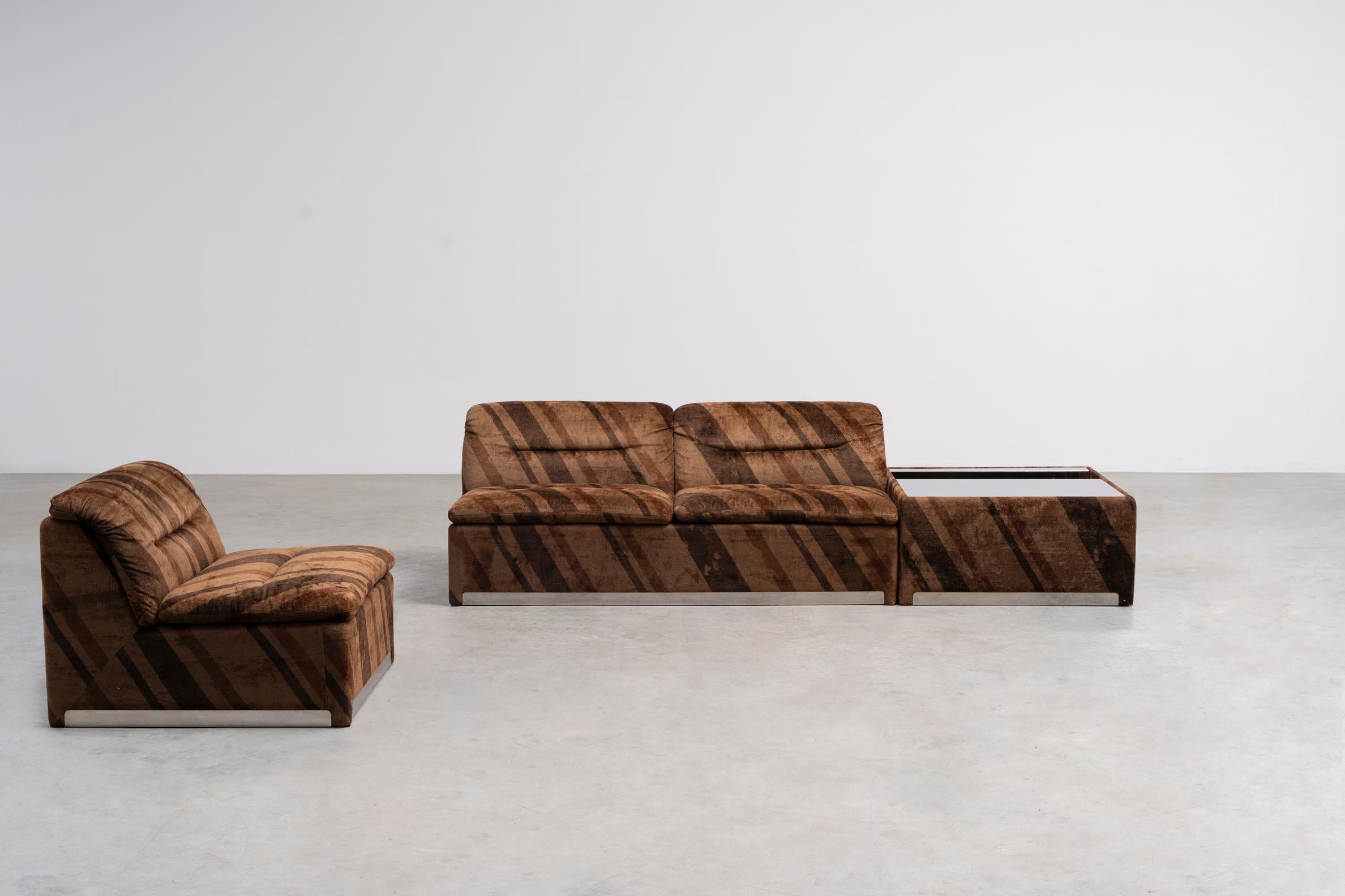 20th Century P10 Modular Sofa Group by Proposals - Giovanni Offredi For Sale