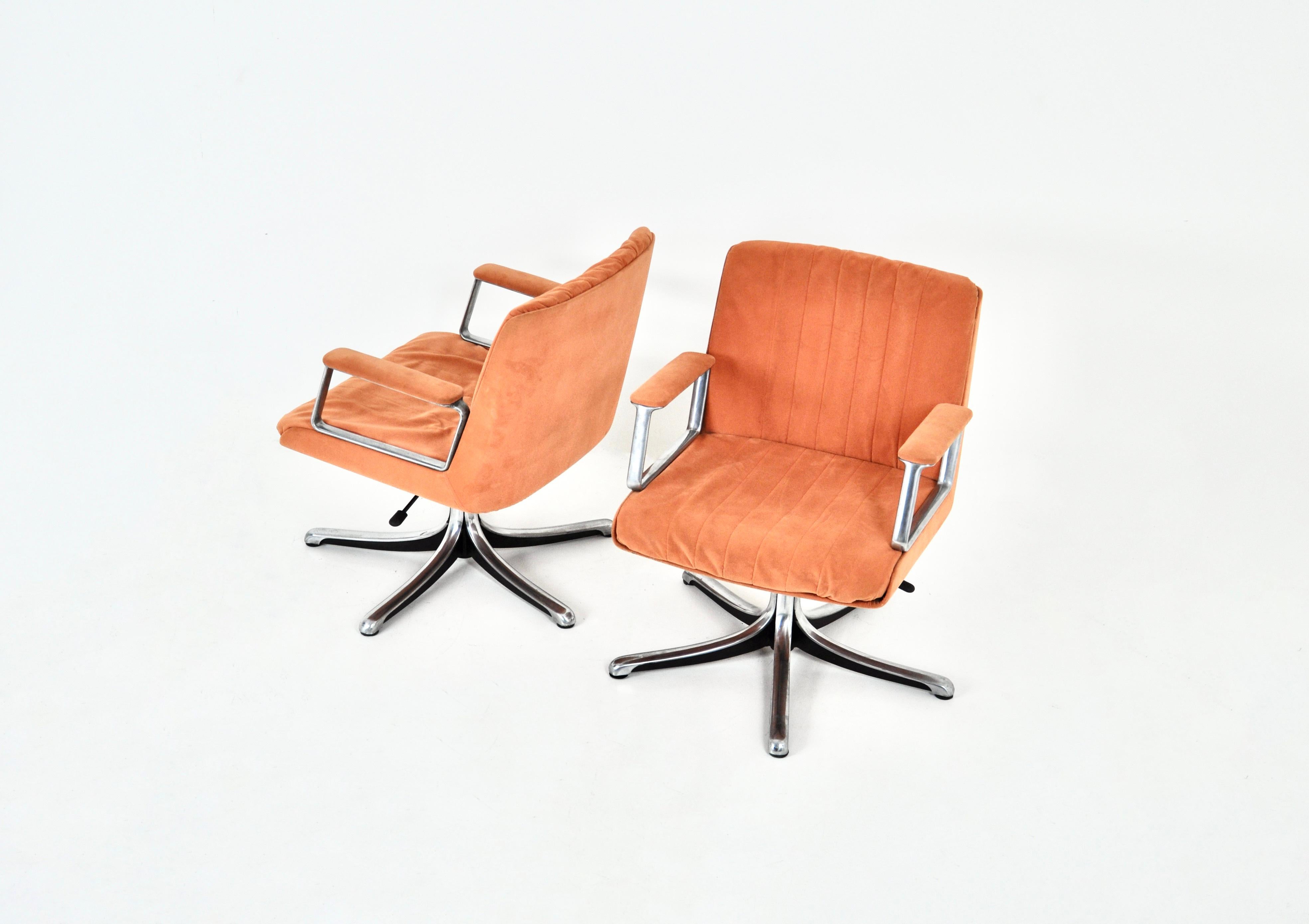 Bürostuhl P126 von Osvaldo Borsani für Tecno, 1970er Jahre, 2er-Set, Bürostuhl (Moderne der Mitte des Jahrhunderts) im Angebot