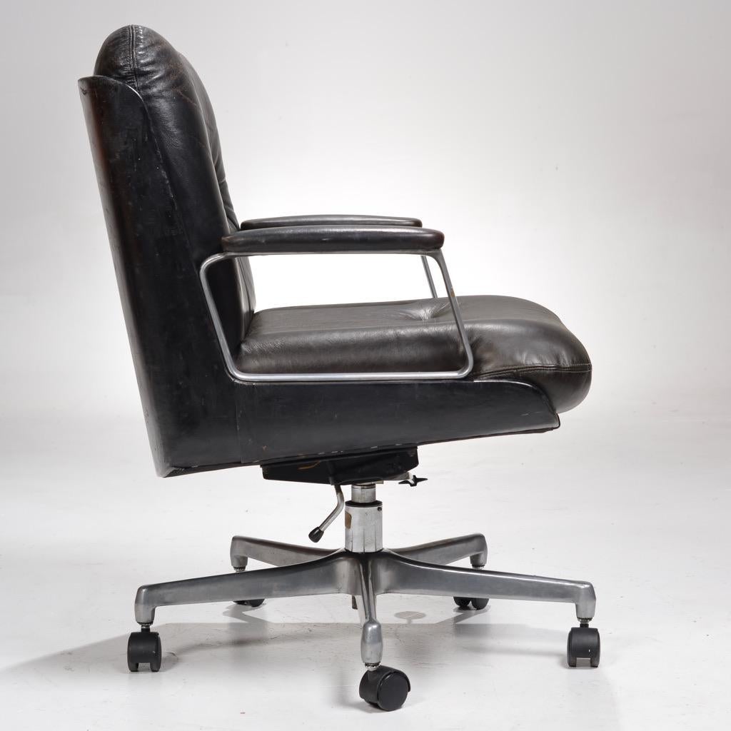 P128 Office Chair by Osvaldo Borsani for Tecno, Italy, circa 1970s 7
