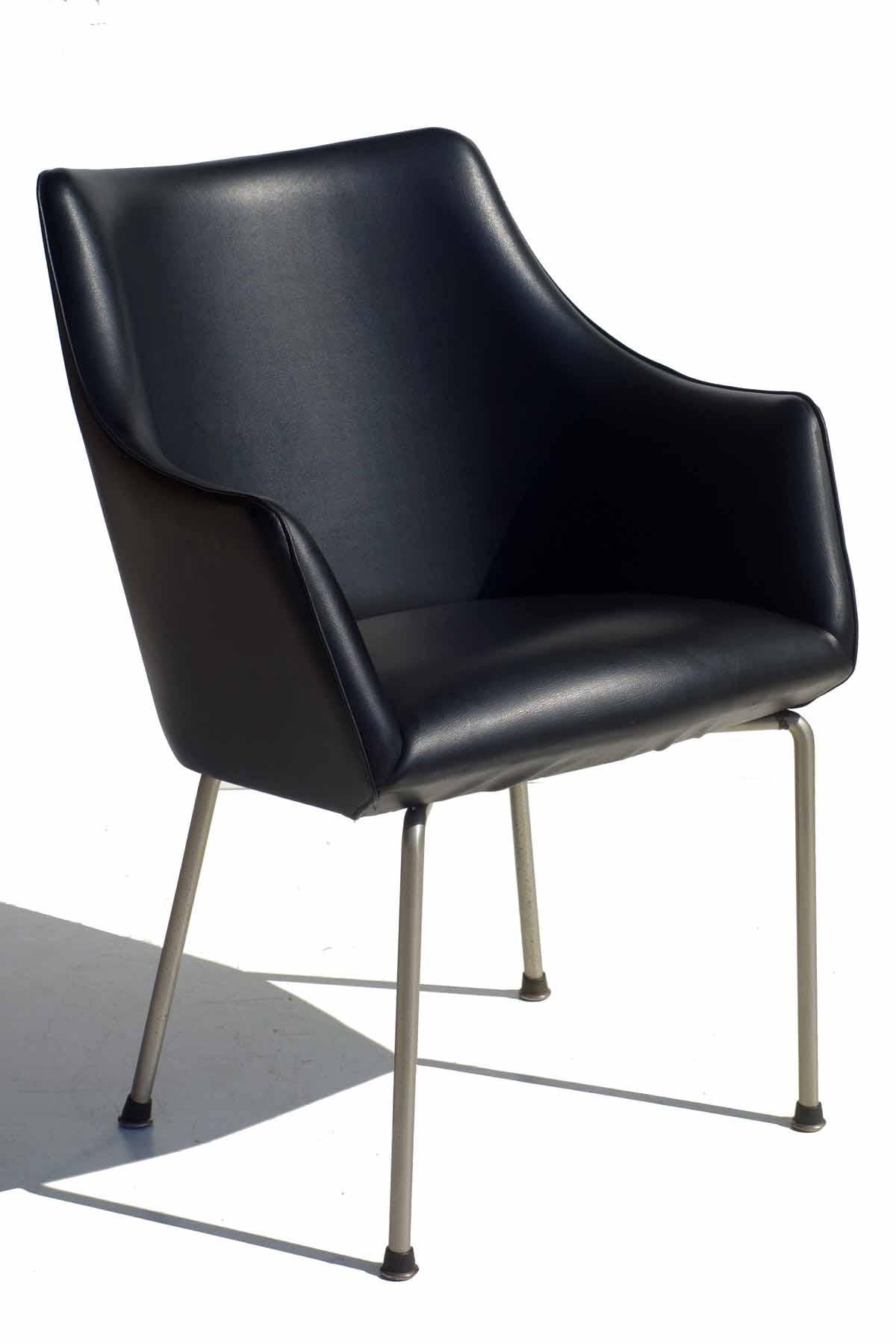 Mid-Century Modern Osvaldo Borsani paire de chaises modernes mi-siècle P20 pour Tecno 1955 en vente