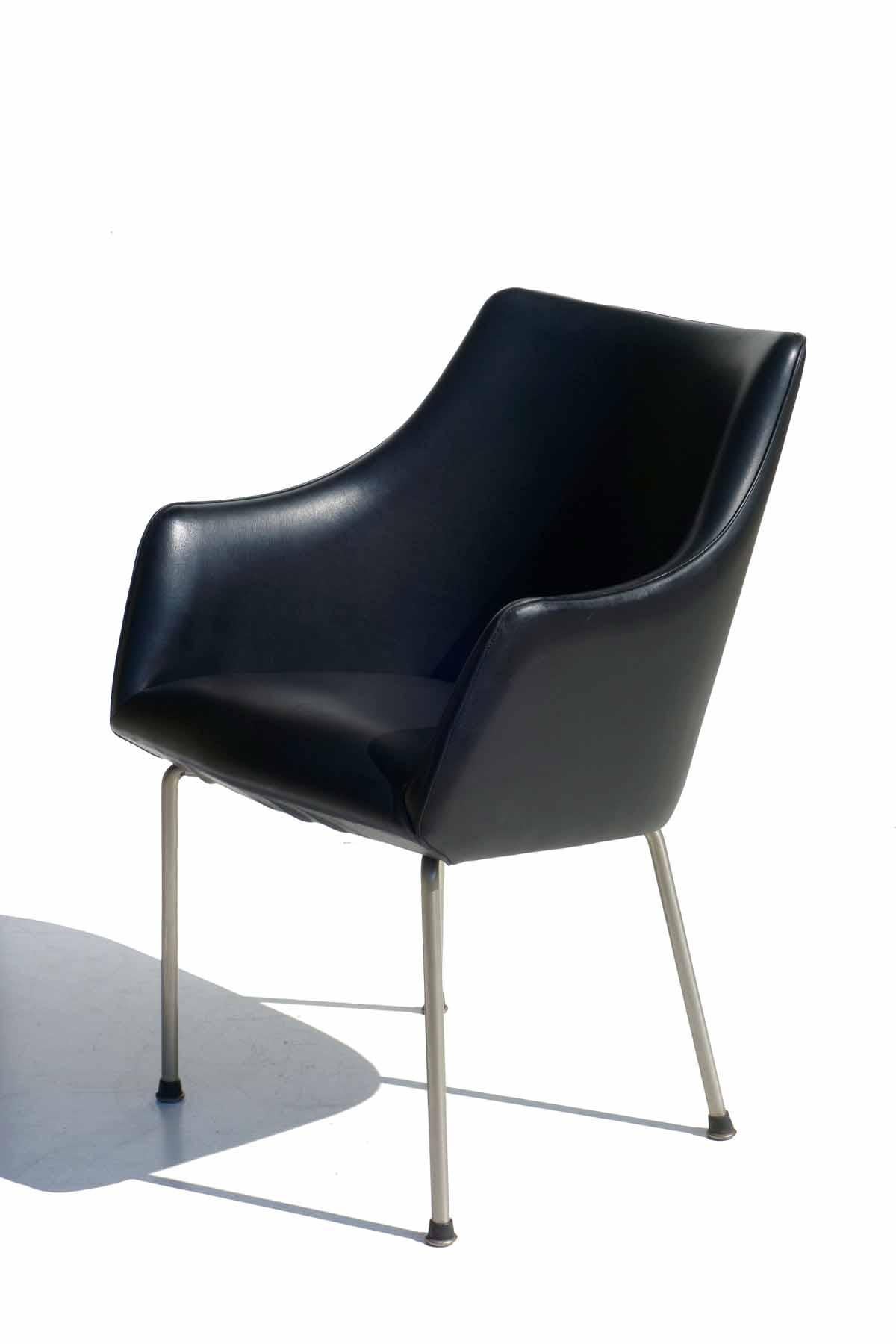 italien Osvaldo Borsani paire de chaises modernes mi-siècle P20 pour Tecno 1955 en vente