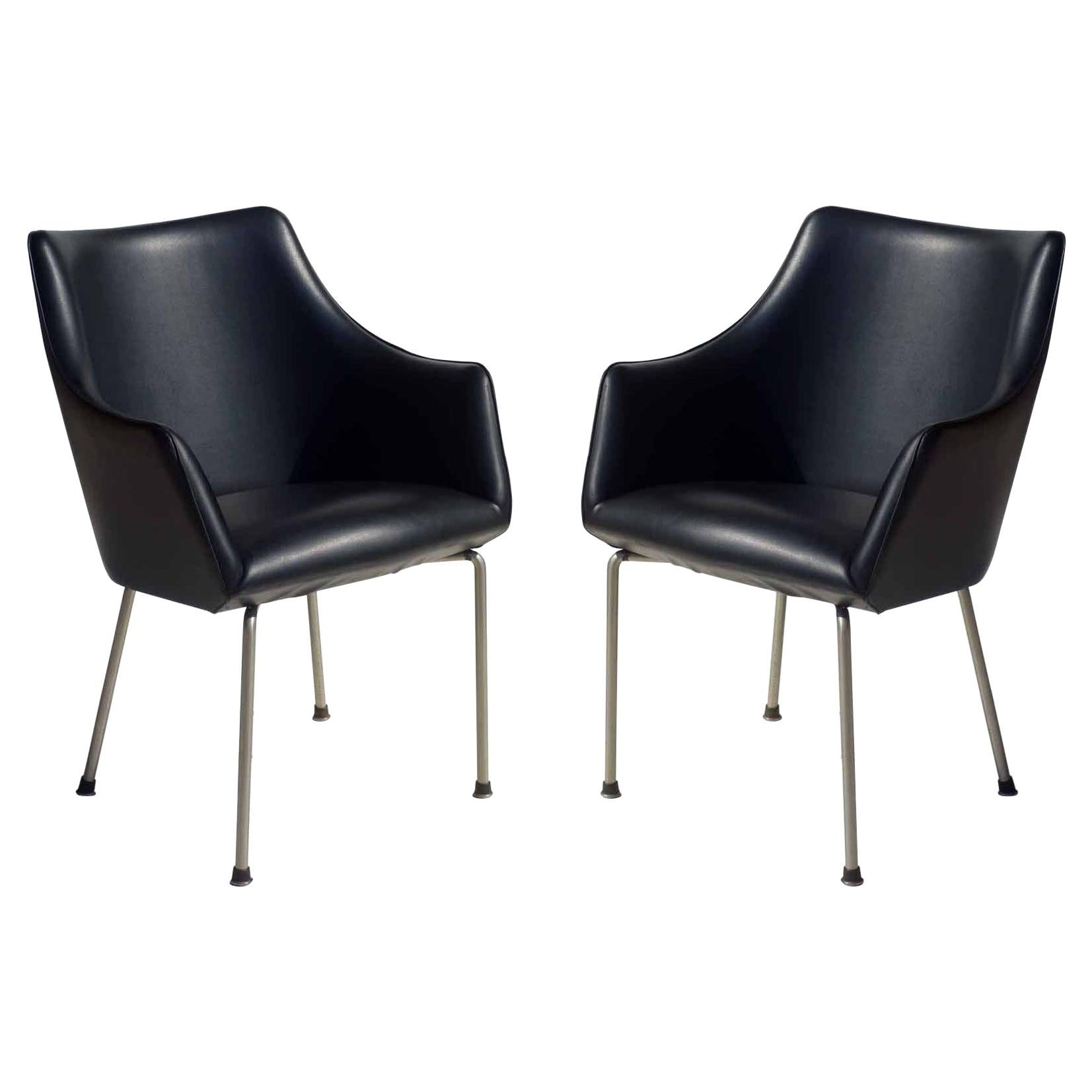 P20 Osvaldo Borsani for Tecno 1955 Mid-Century Modern Pair of Chairs