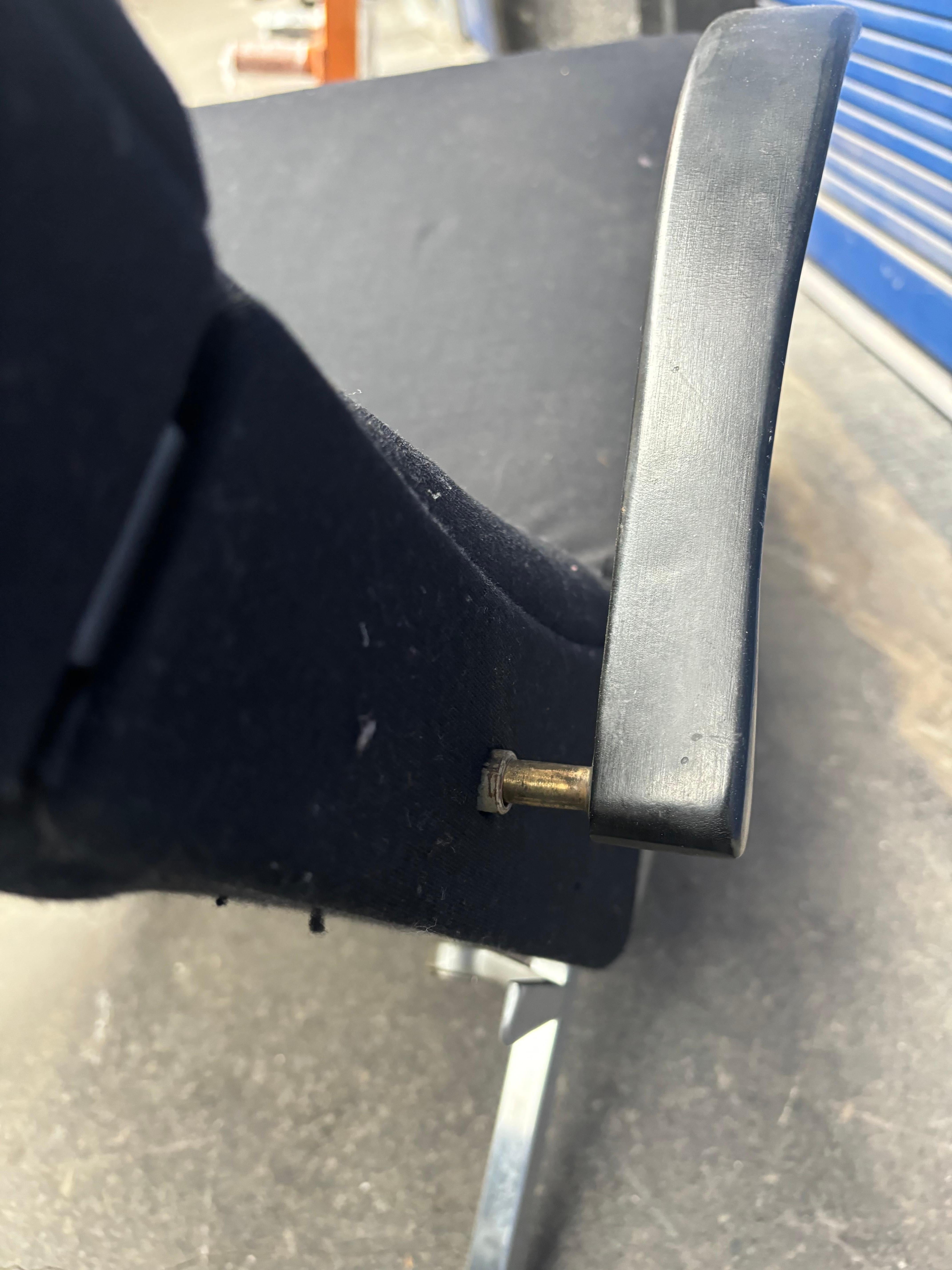 P40 par Osvaldo Borsani, première édition par Tecno en vente 9