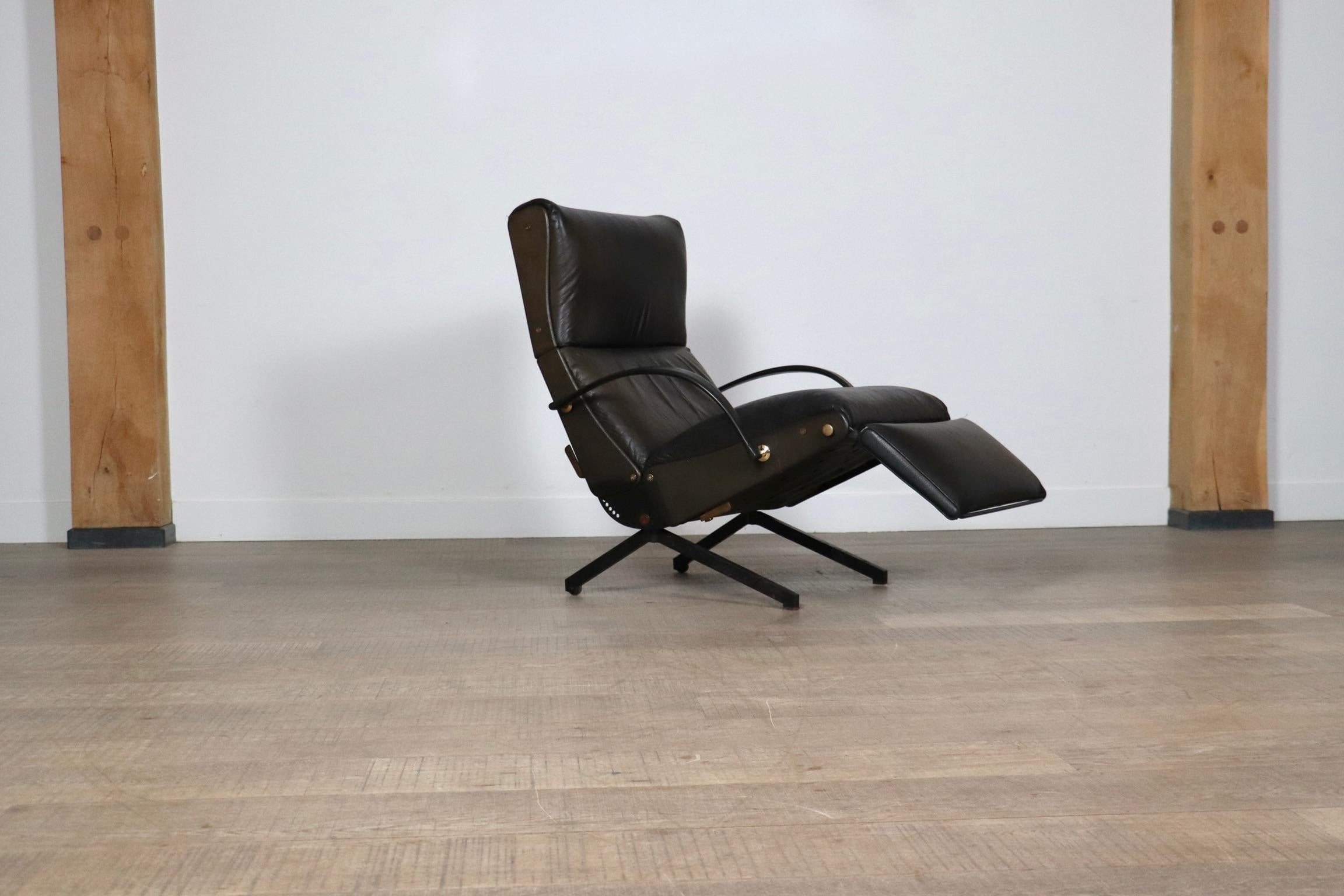 Mid-20th Century P40 Lounge Chair By Osvaldo Borsani For Tecno In Original Leather, Italy 1960s For Sale