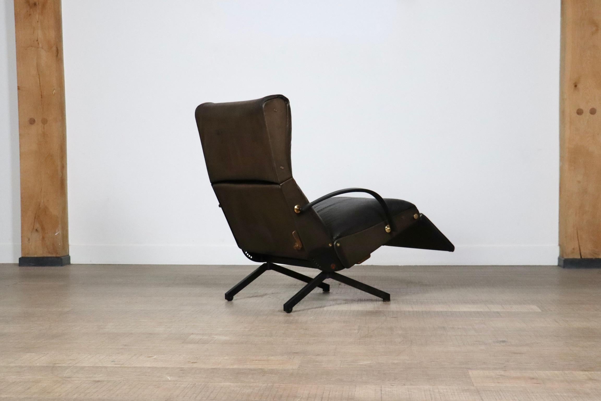 P40 Lounge Chair By Osvaldo Borsani For Tecno In Original Leather, Italy 1960s For Sale 3