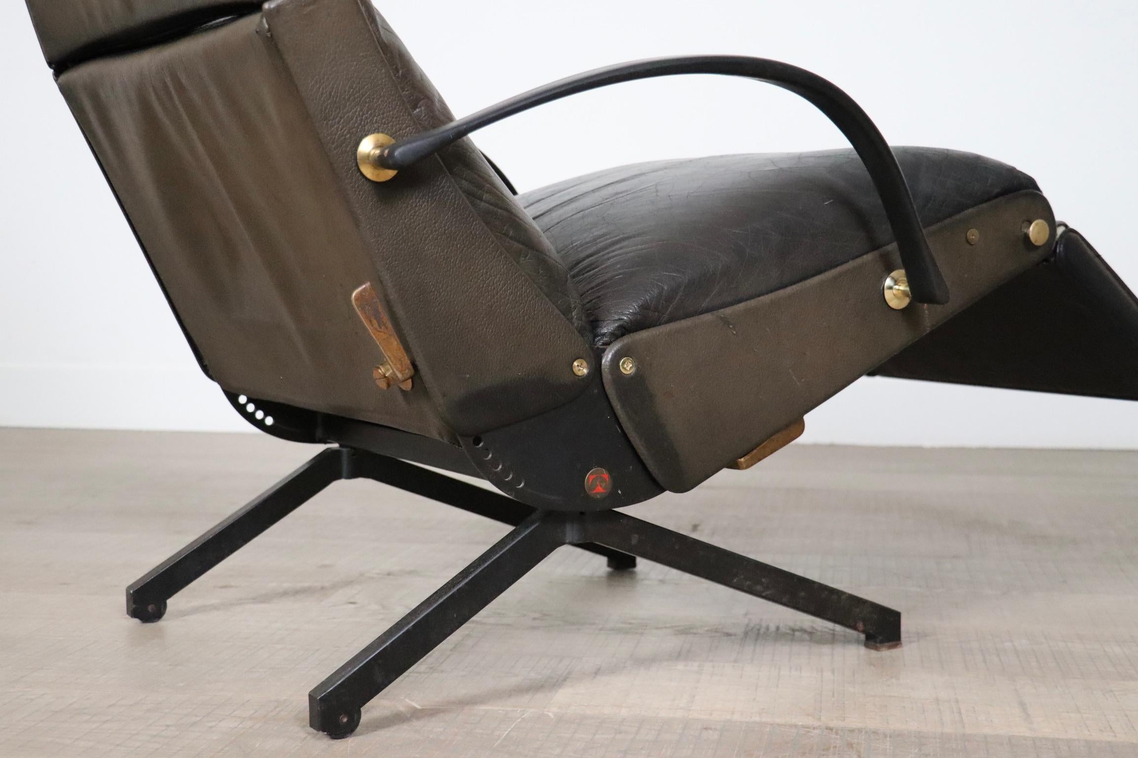 P40 Lounge Chair By Osvaldo Borsani For Tecno In Original Leather, Italy 1960s For Sale 4