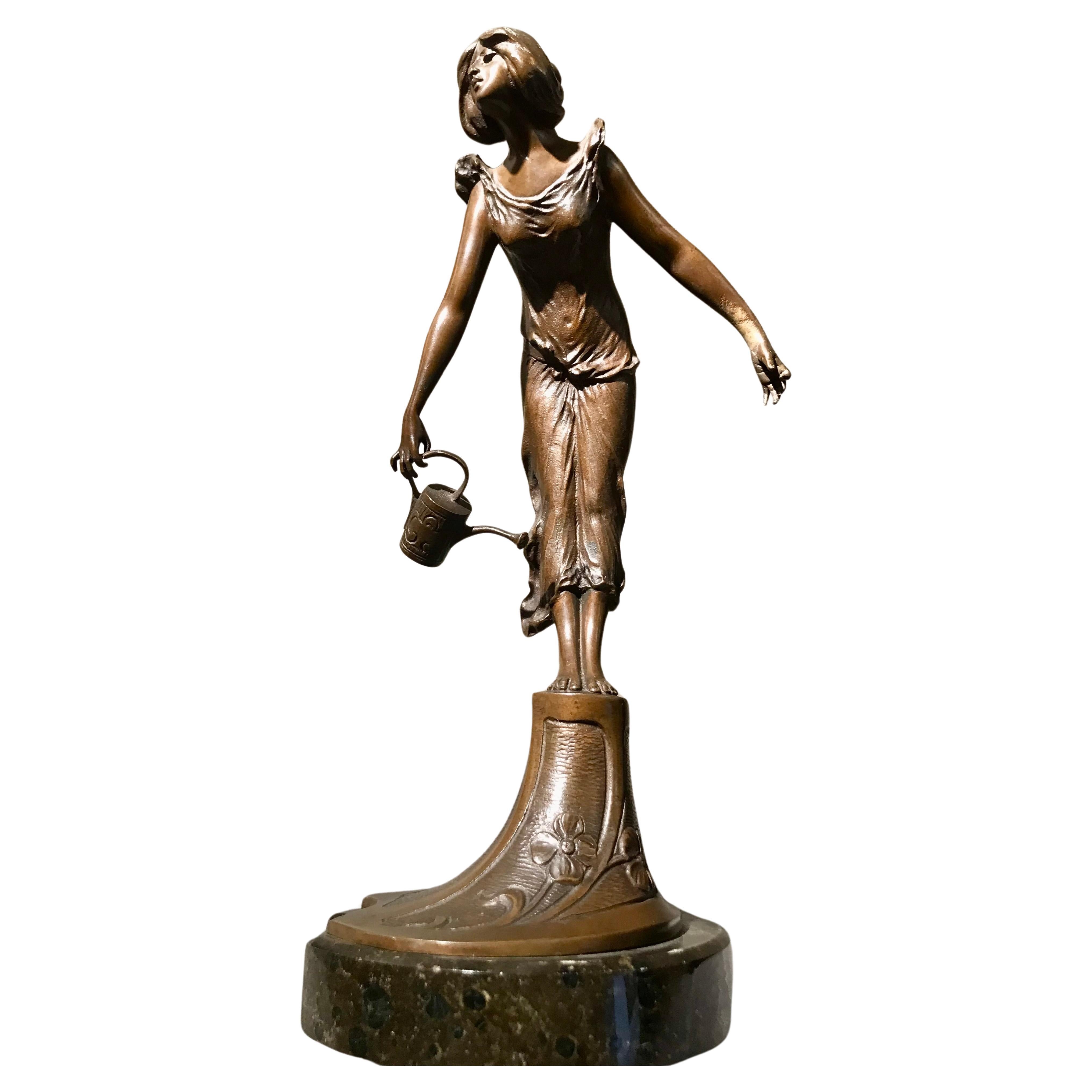 Paar Bronzen „Gärtnerin und Wasserträgerin“, Bronze patiniert, auf Marmorsockel 