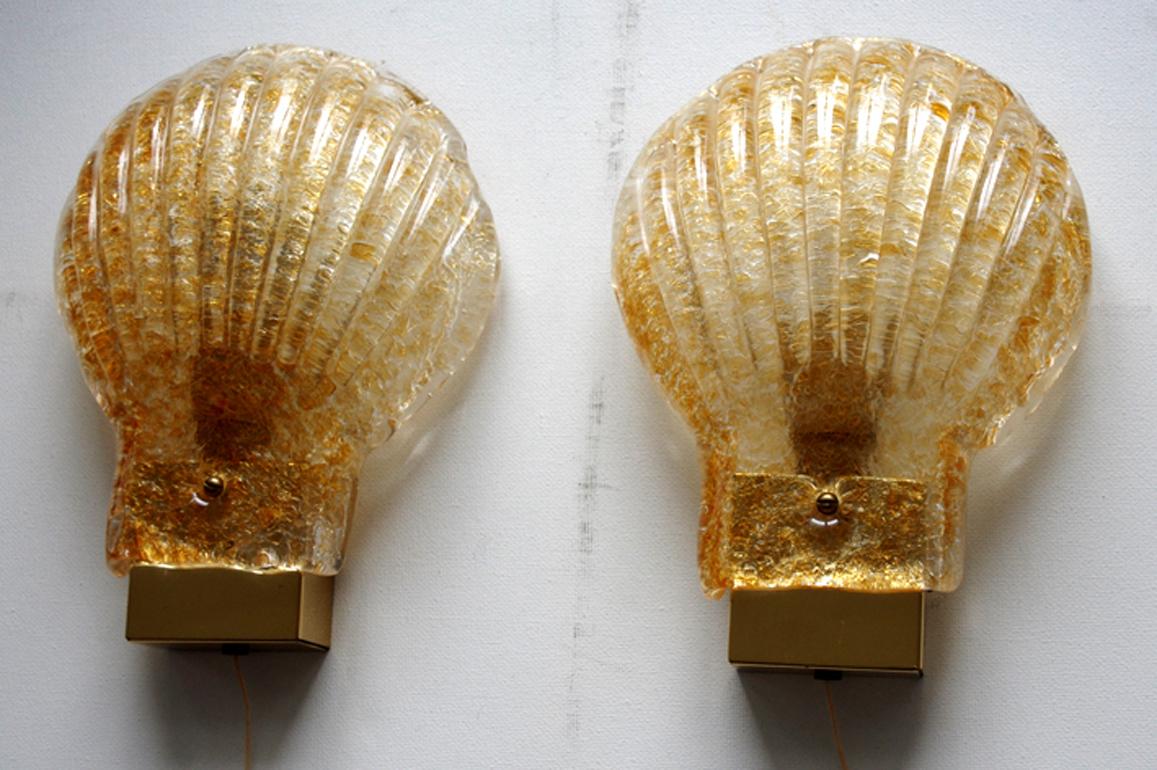 Pair of lovely murano glass shell sconces.
Italy, 1970s.