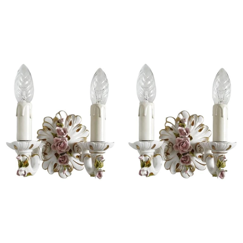 Paar italienische Vintage Porzellan Wandleuchten Sconces