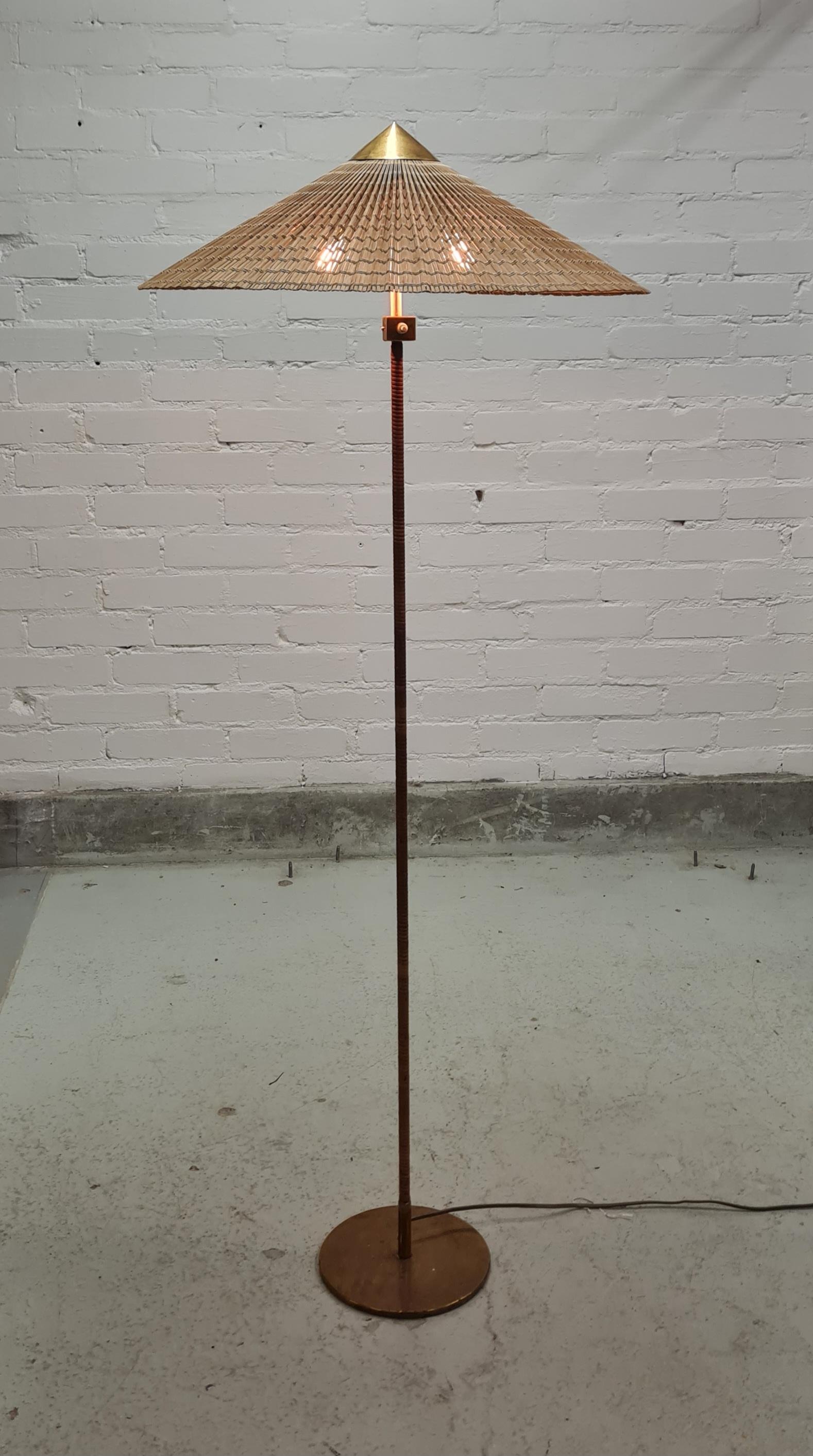 Paavo  Tynell `Chinese Hat´ Floor Lamp  9602, Taito 1940s For Sale 3