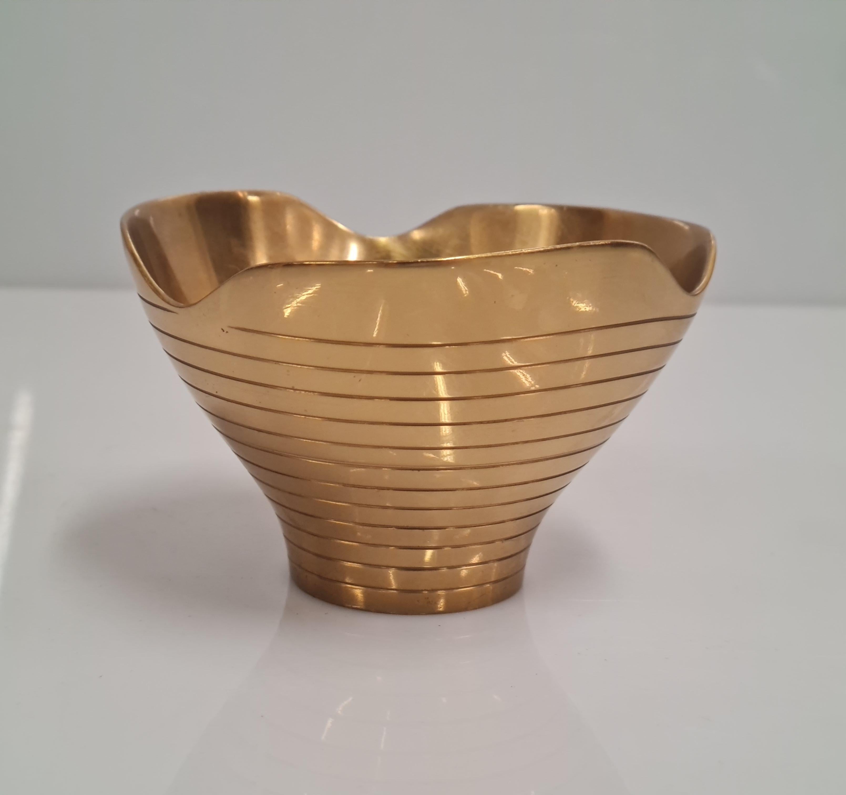 Paavo & Helena Tynell Brass Bowl no. 4, Taito 1940s For Sale 7