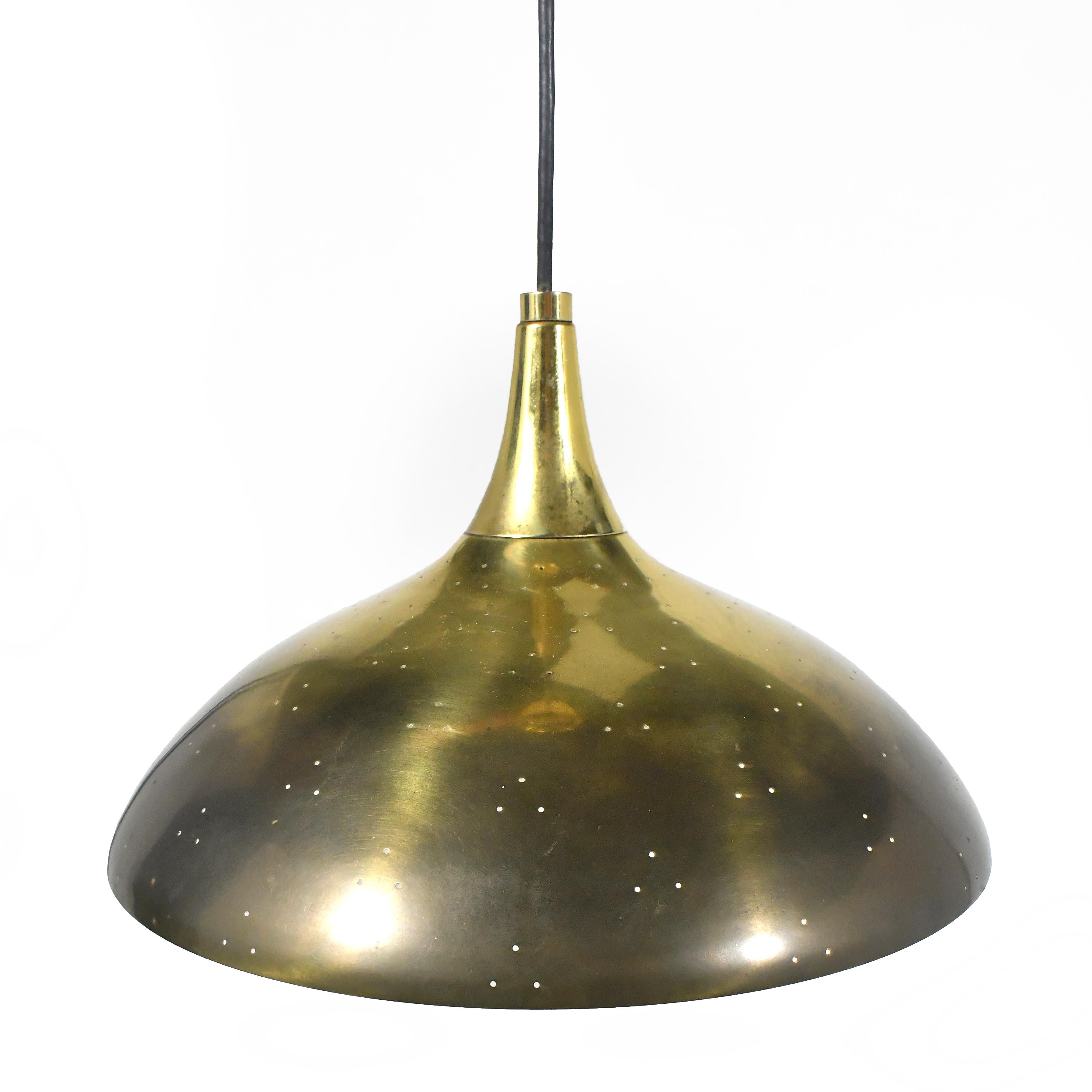 Mid-Century moderno Lampada a sospensione Paavo Tynell di Lightolier in vendita