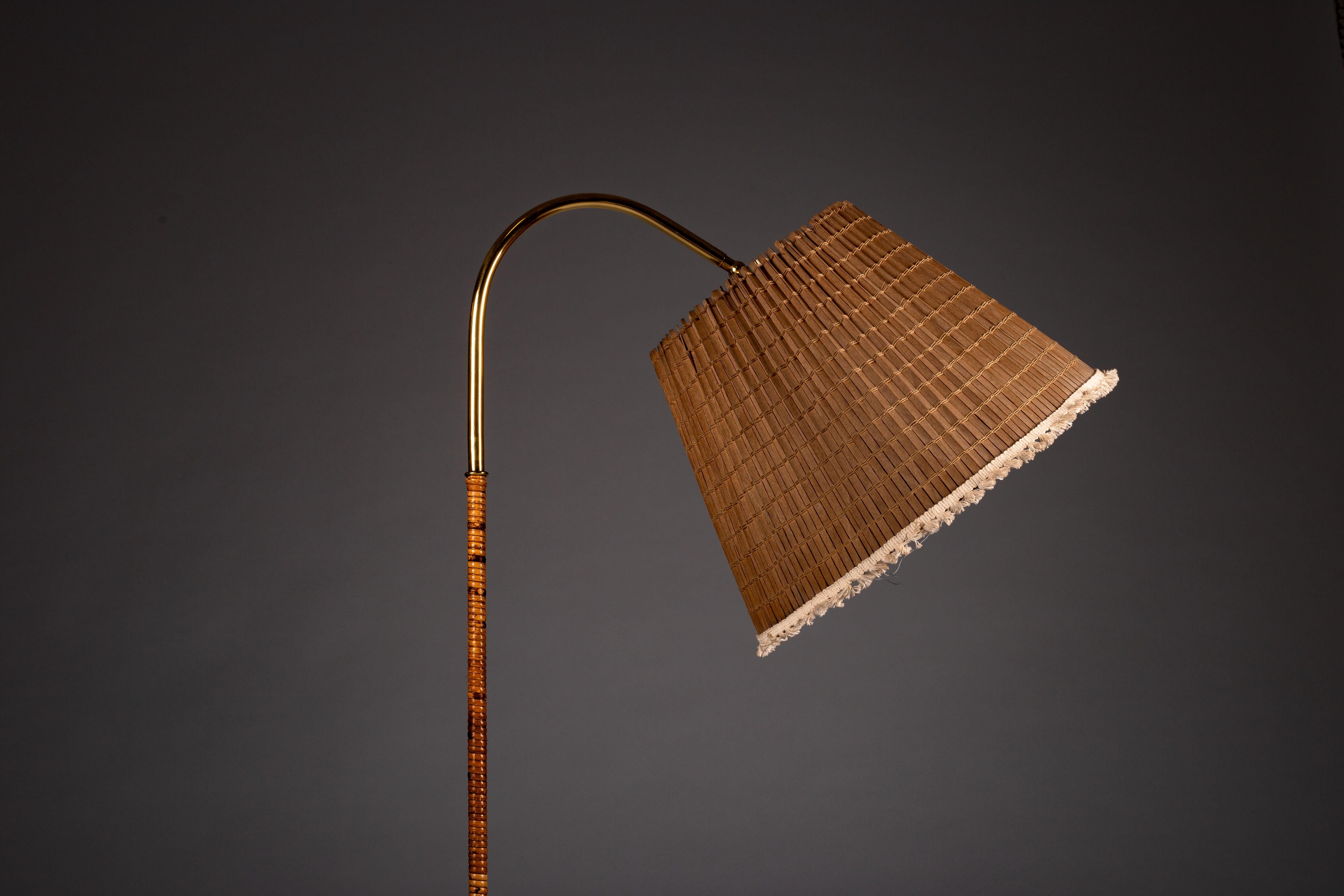 20ième siècle Paavo Tynell, lampadaire des années 1940, modèle 9609 pour Taito Oy en vente