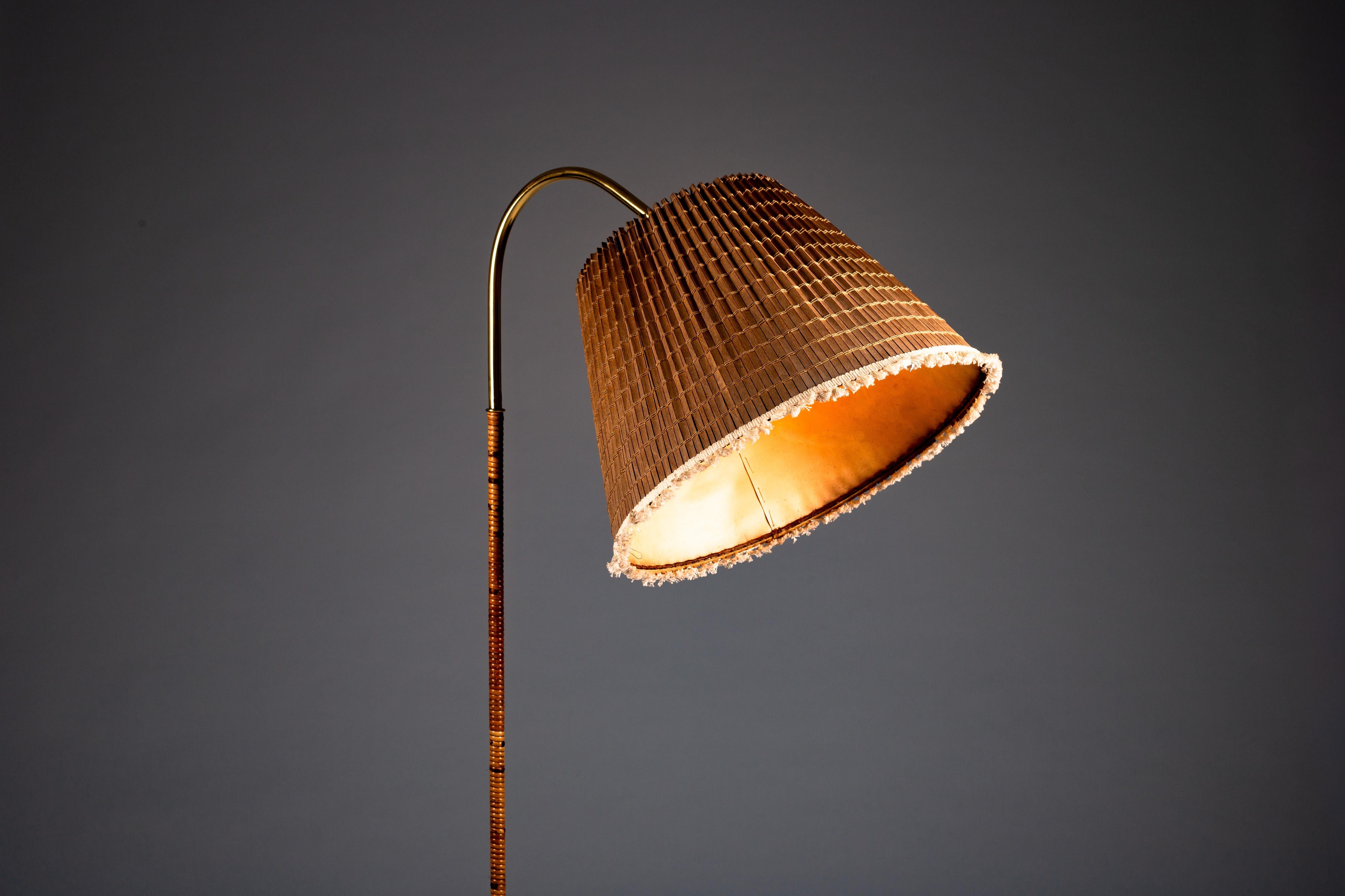 Paavo Tynell, lampadaire des années 1940, modèle 9609 pour Taito Oy en vente 1