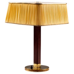 Paavo Tynell, lampe de table 5066 pour Taito Oy, années 1940