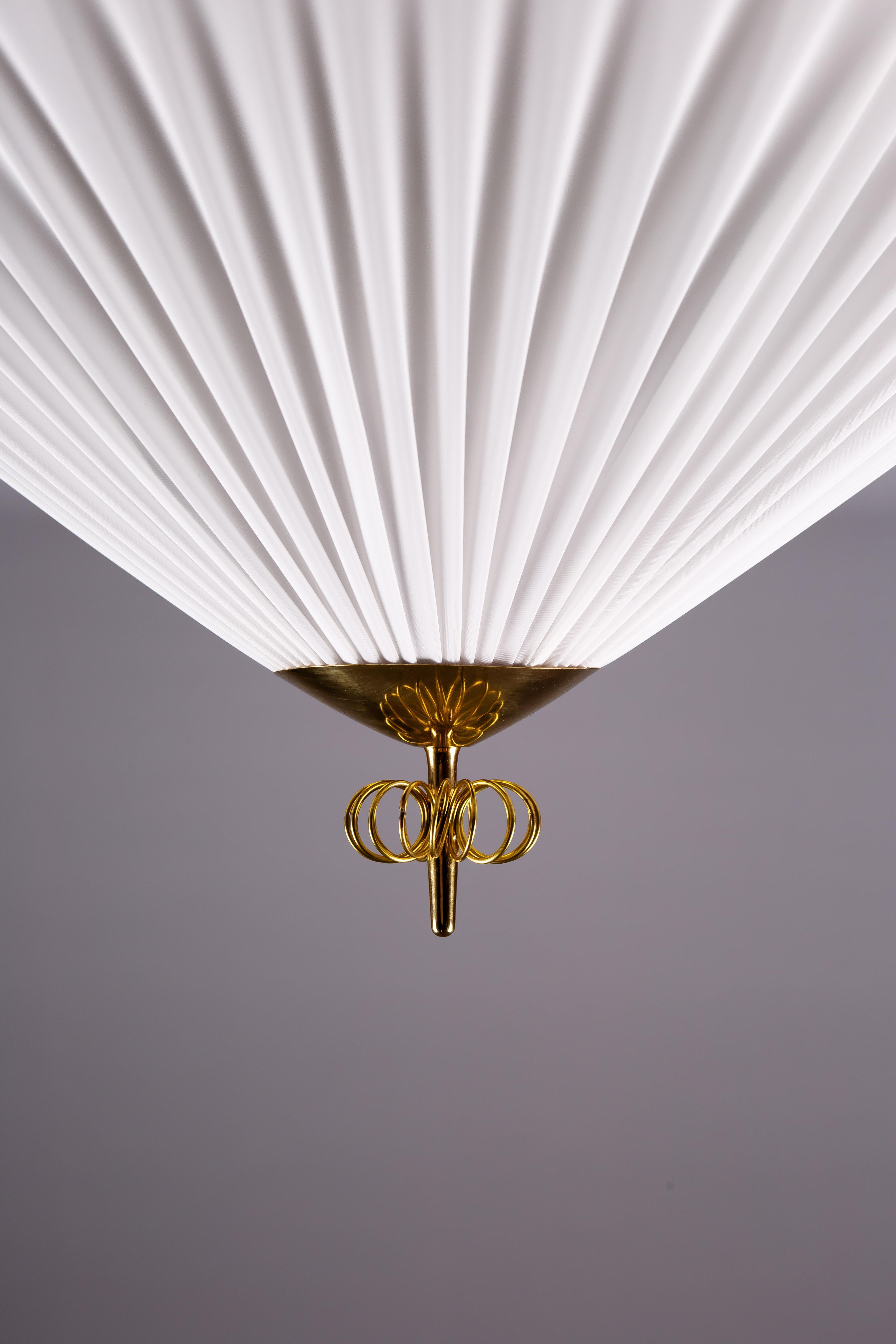 Paavo Tynell, 1950's plafond lamp, Idman Oy, Finland In Good Condition For Sale In Turku, Varsinais-Suomi
