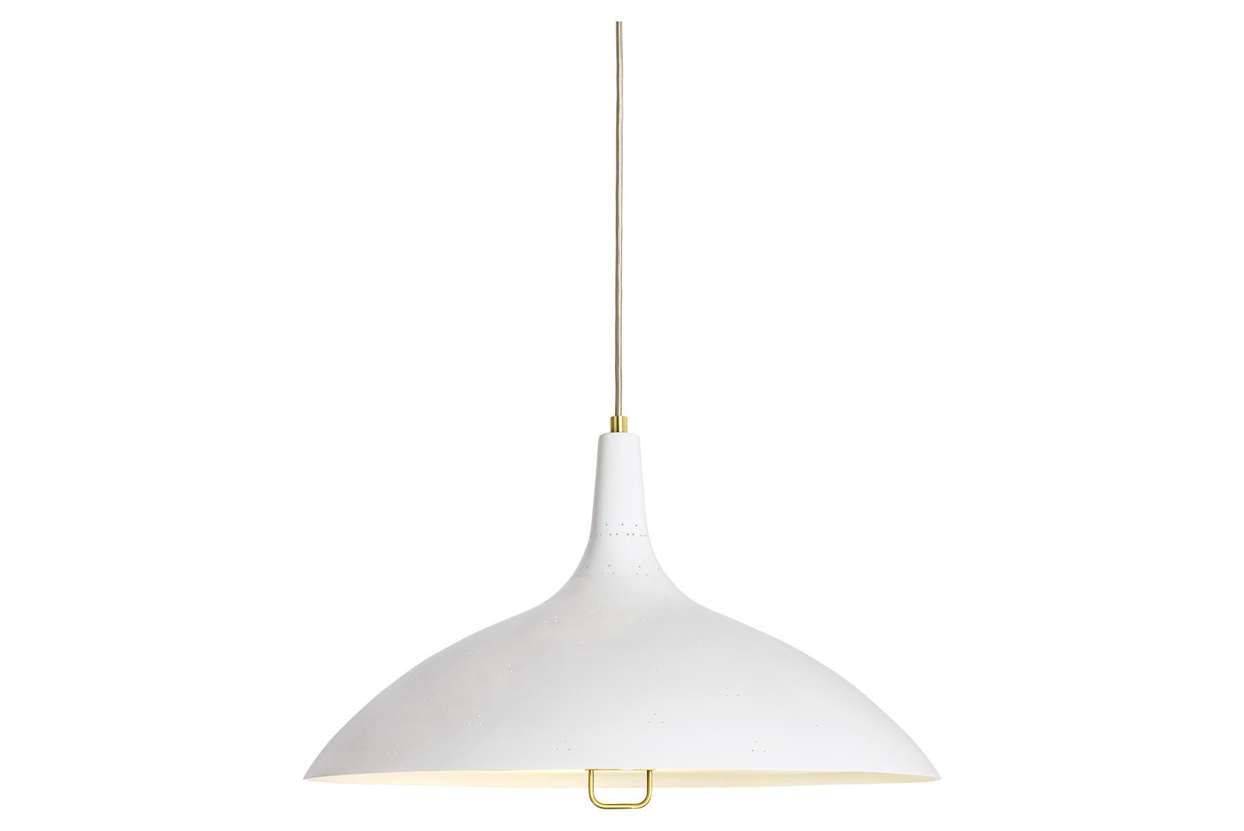 Danois Paavo Tynell 1965 Lampes suspendues, laiton en vente