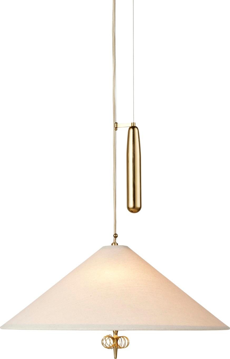 Lampada a sospensione a contrappeso in ottone 'A1967' di Paavo Tynell per Gubi In condizioni Nuovo in vendita a Glendale, CA