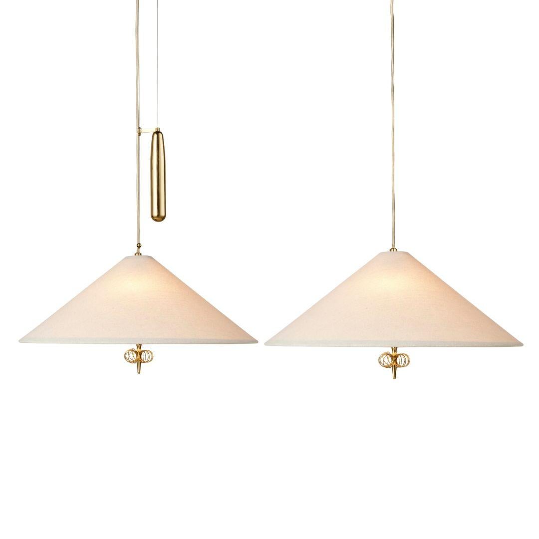 Lampada a sospensione con paralume in tela '1967' di Paavo Tynell per Gubi in vendita 3