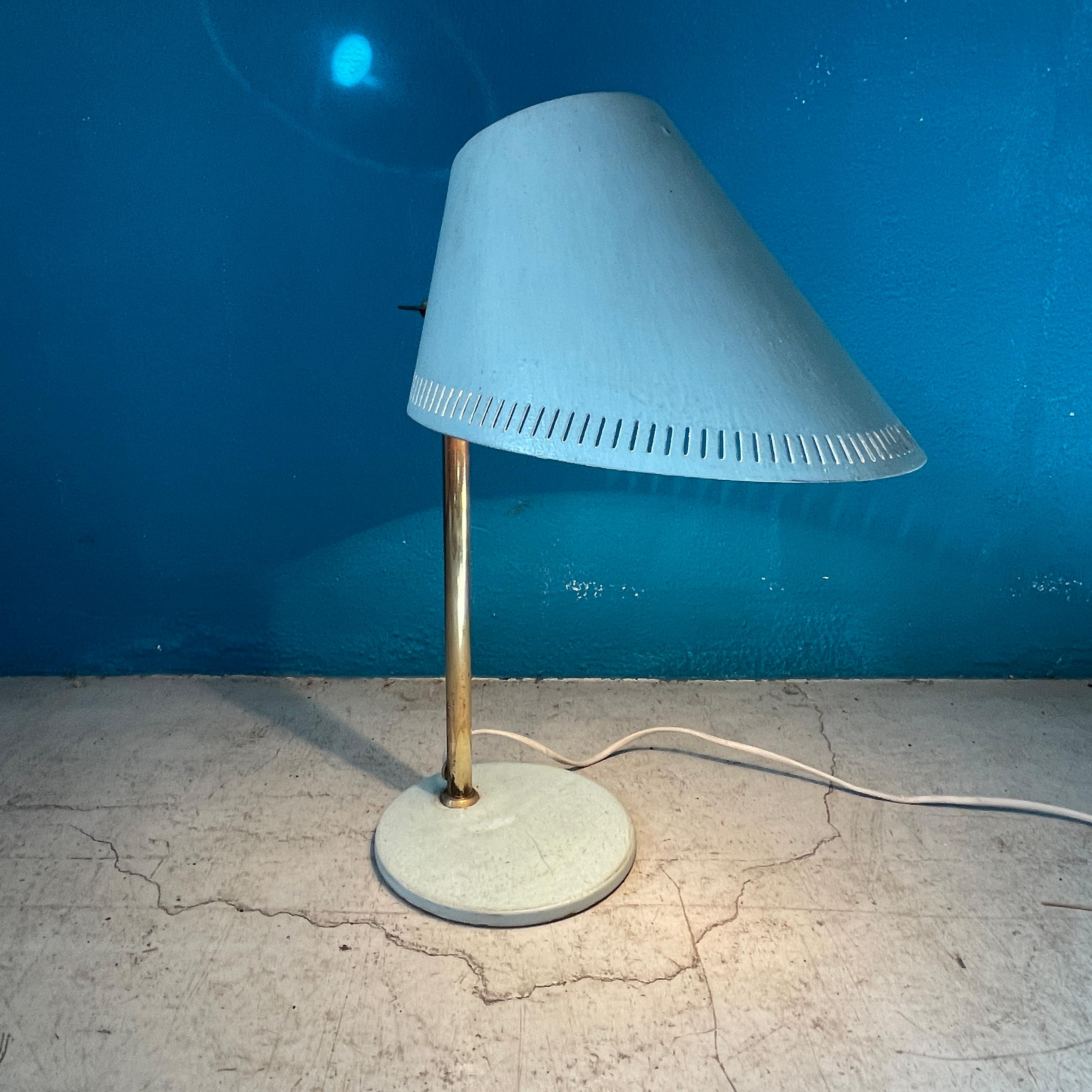 Metal Paavo Tynell 9227 Table Lamp for TAITO / Idman Finland, 1950's For Sale