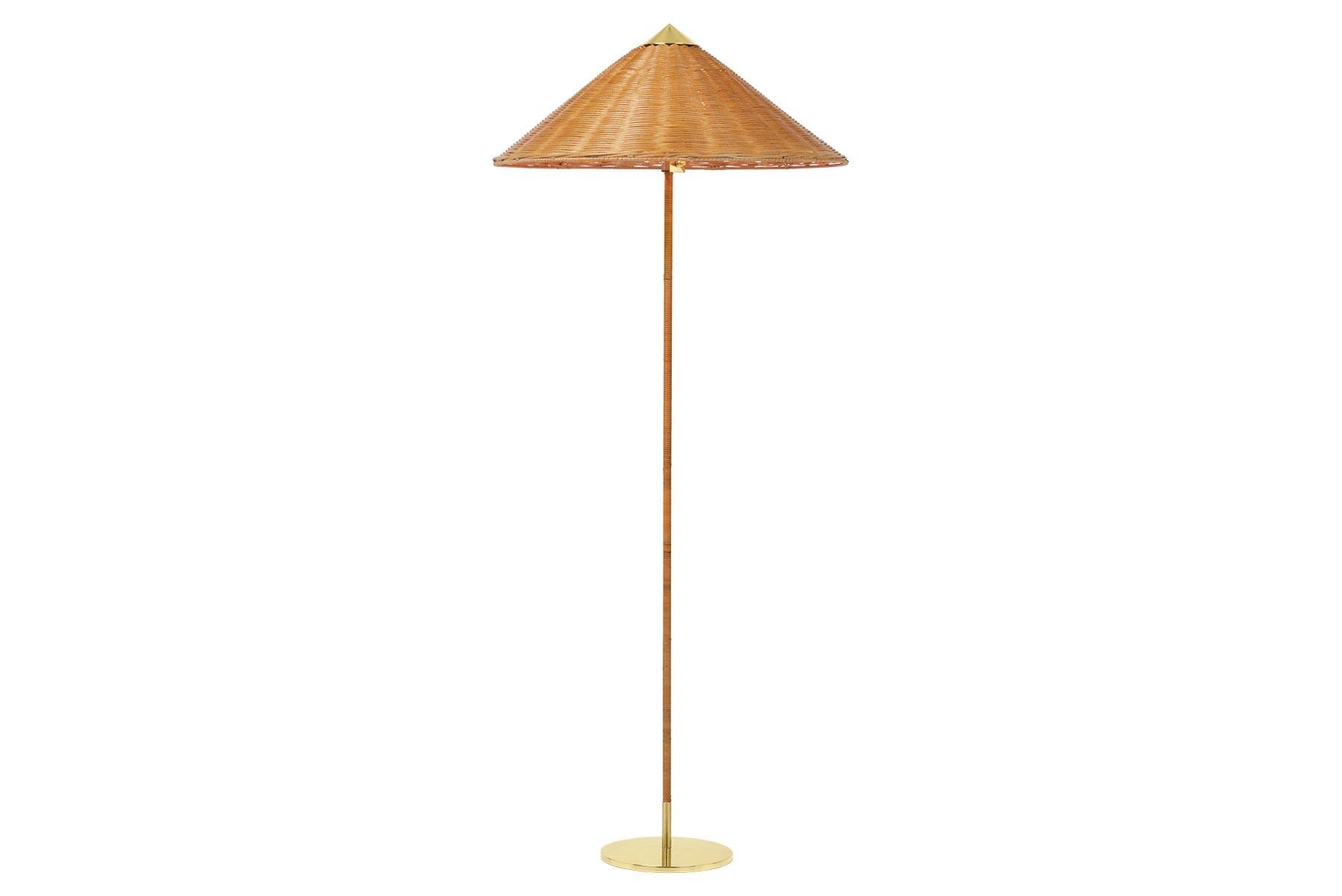 The 9602 floor lamp, also known as “Chinese Hat” was designed by Paavo Tynell in 1935 for the Hotel Aulanko. Characterised by its elegant and airy lampshade and rattan-covered stem, the 9602 floor lamp shows the designer’s limitless imagination and