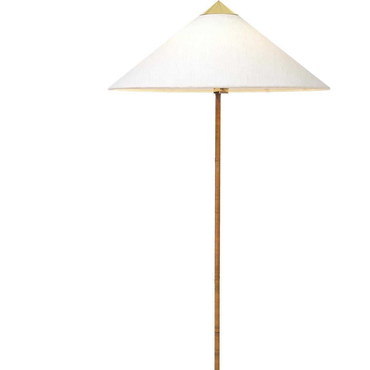 The 9602 Floor Lamp, also known as “Chinese Hat” was designed by Paavo Tynell in 1935 for the hotel Aulanko. Characterized by its elegant and airy lampshade and rattan-covered stem, the lamp shows the designer’s limitless imagination and