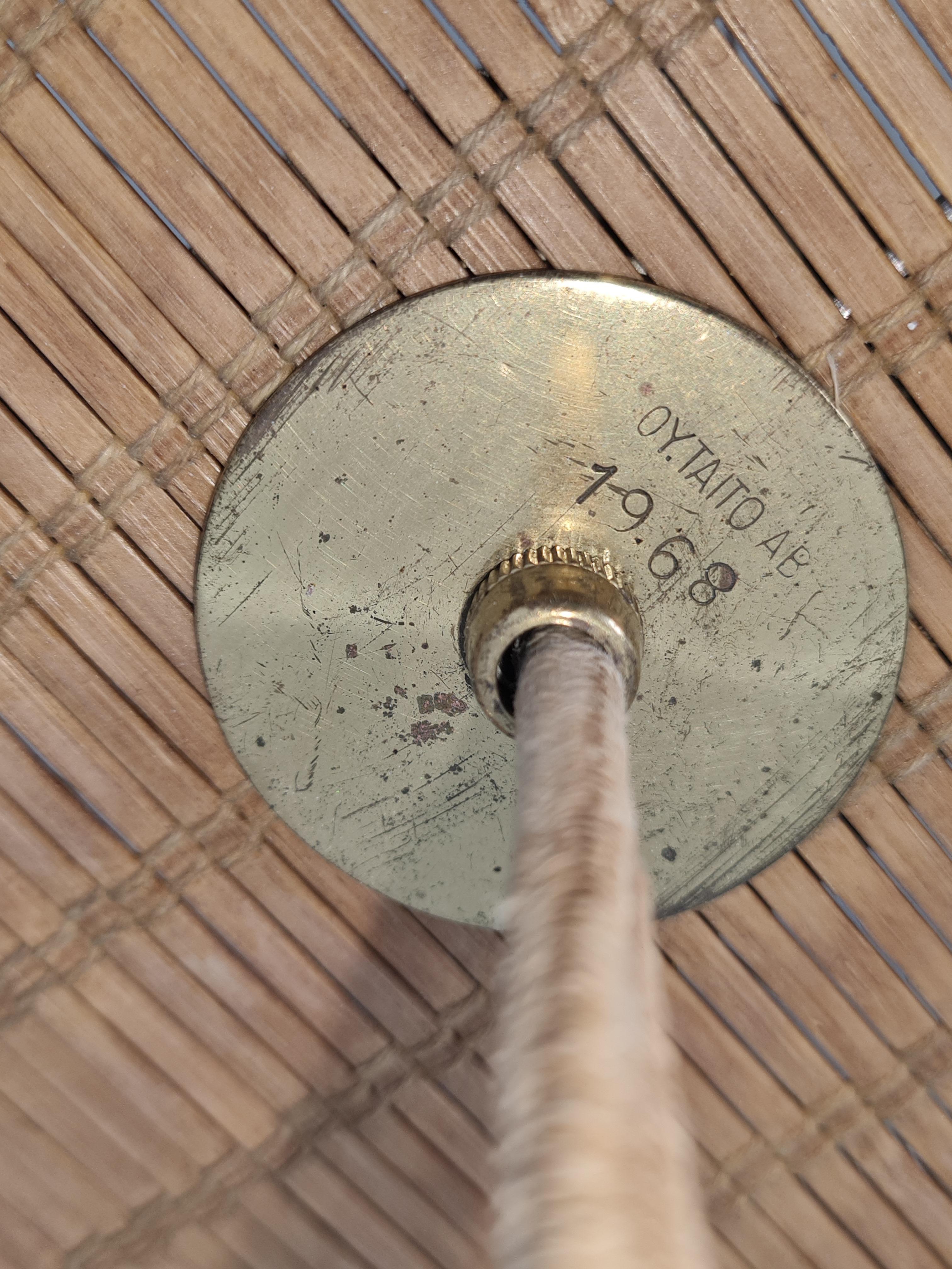 Lampada da soffitto regolabile Paavo Tynell Model 1968 in rattan, Taito 1950s in vendita 4