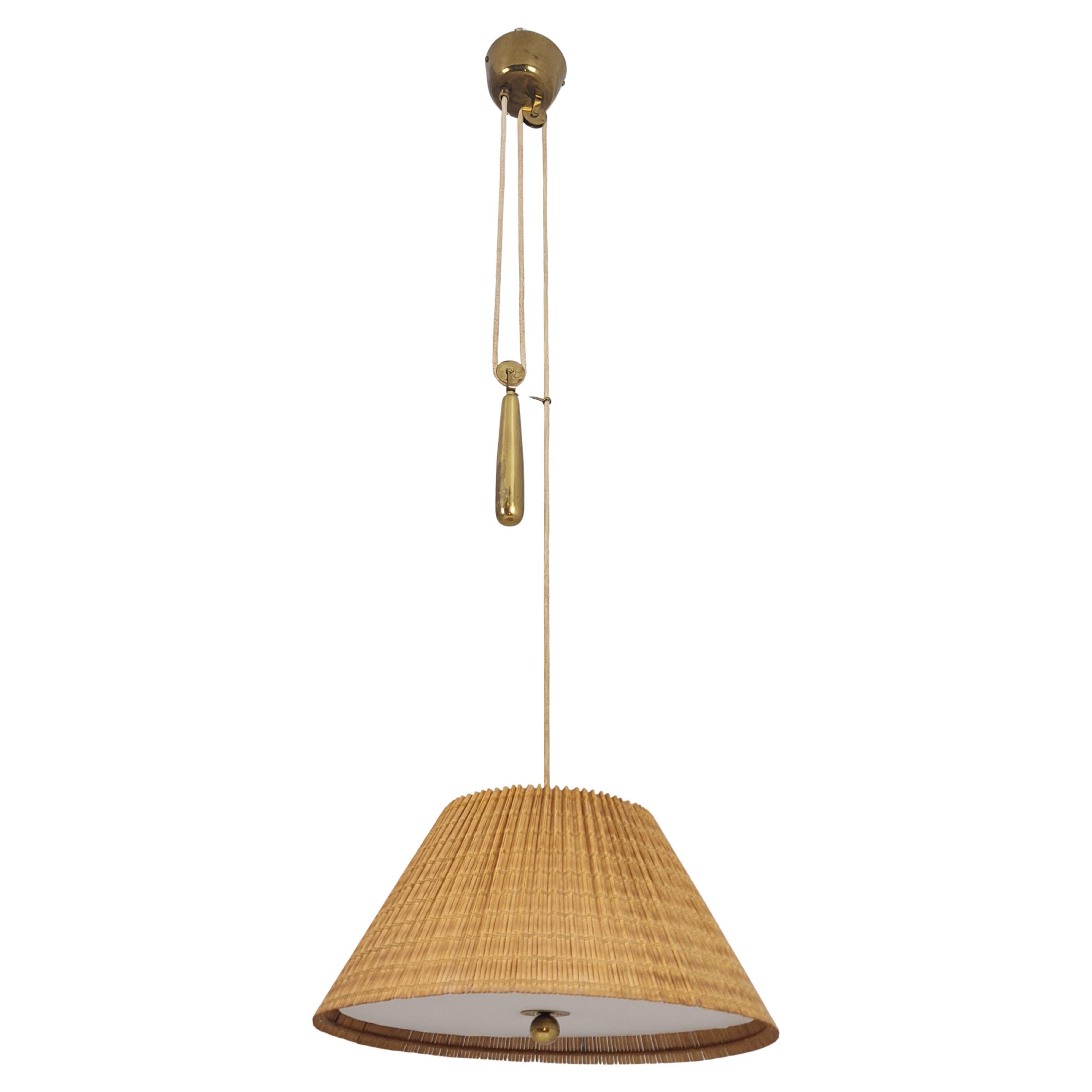 Lampada da soffitto regolabile Paavo Tynell Model 1968 in rattan, Taito 1950s in vendita