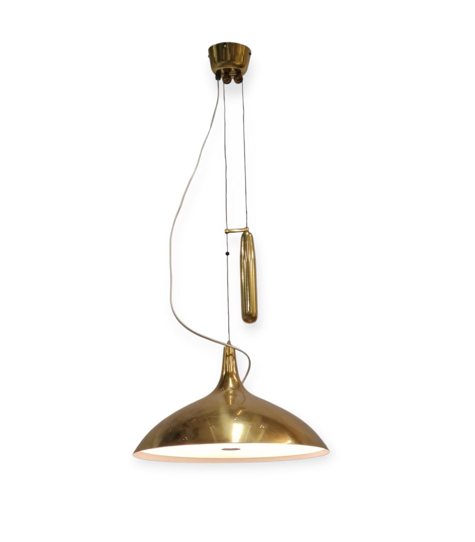 Paavo Tynell Adjustable Ceiling Lamp Model A1965 in Full Brass, Taito In Good Condition For Sale In Helsinki, FI