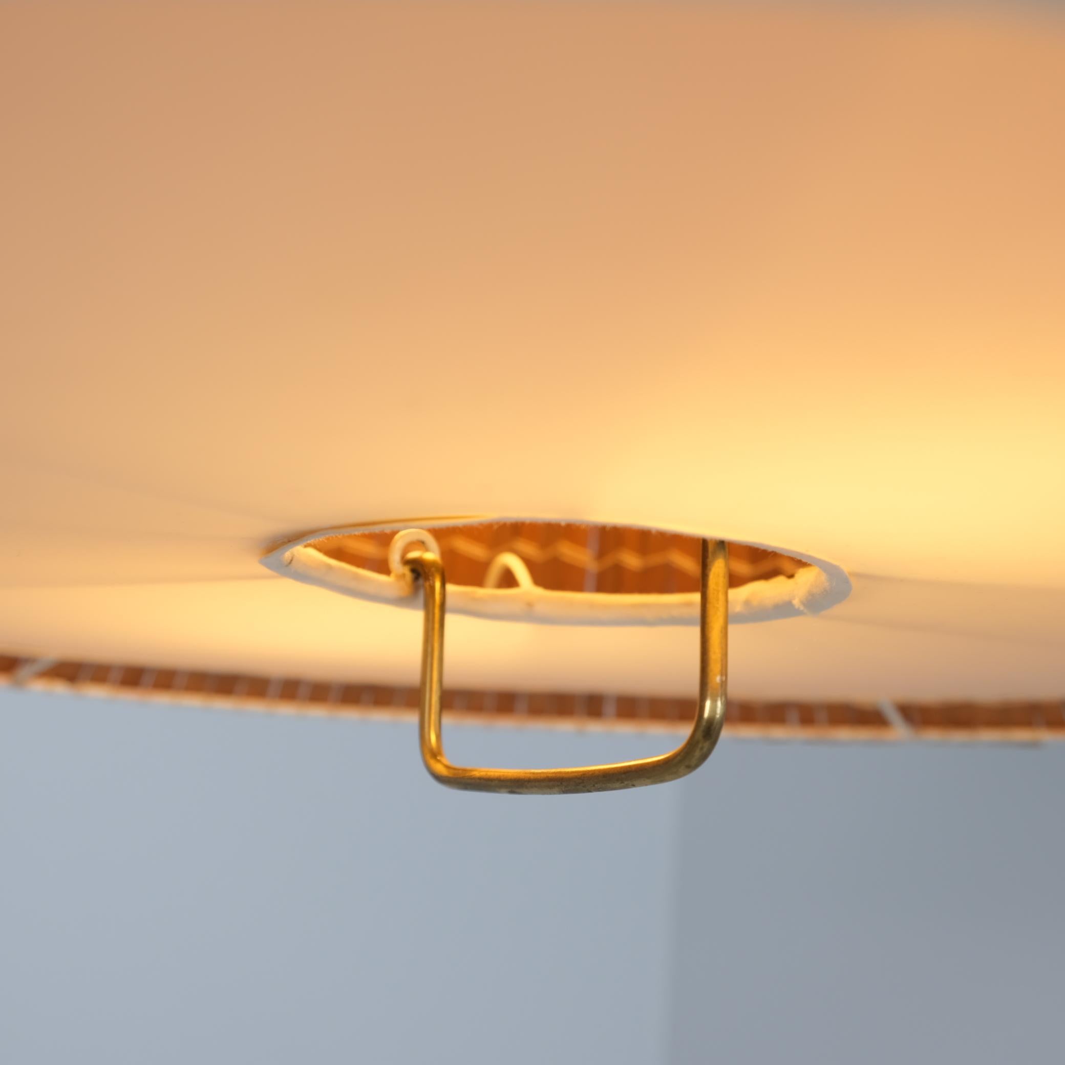 Paavo Tynell Adjustable Ceiling Lamp model A1998 in Brass, White & Rattan, 1950s In Good Condition For Sale In Helsinki, FI