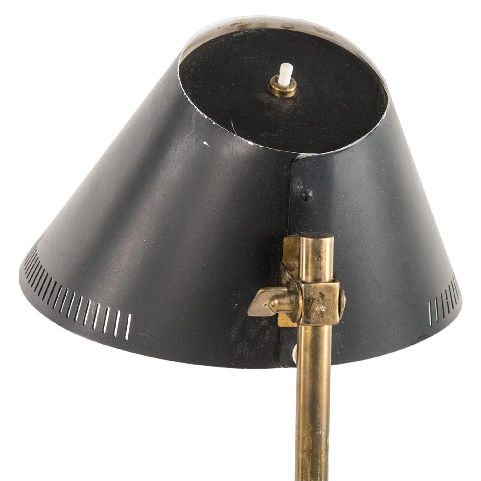 Mid-Century Modern Paavo Tynell lampe de table ajustable Model No 9227 pour Idman, milieu du siècle dernier en vente