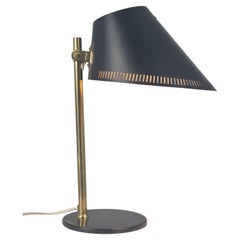 Lampe de table réglable Paavo Tynell modèle 9227 en noir et laiton Taito-idman années 1950