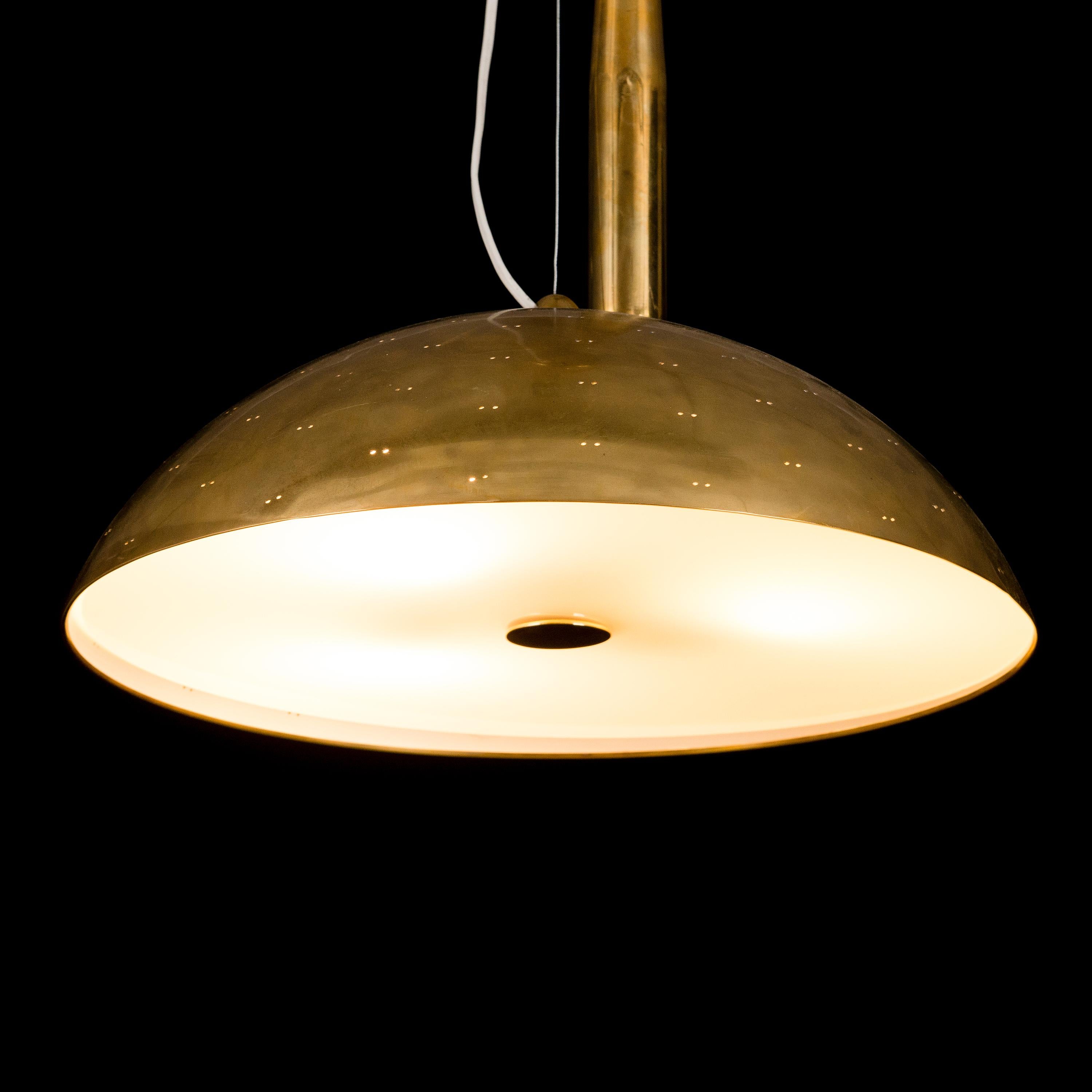 20th Century Paavo Tynell Bras Pendant Light Mod 1965 with Adjustable Counterweight For Sale