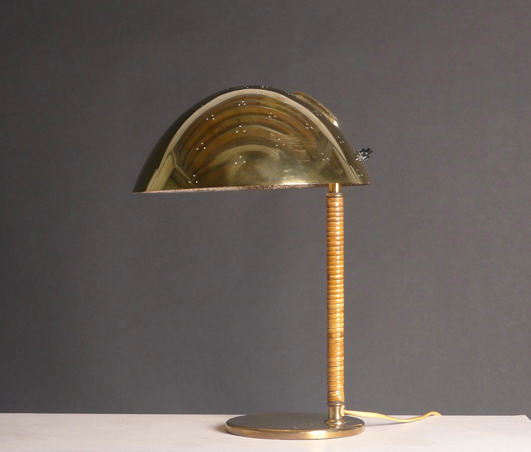 9209 table lamp