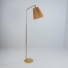 Paavo Tynell Brass Floor Lamp Model 9613, Wooden Slats Shade, Taito 1950s