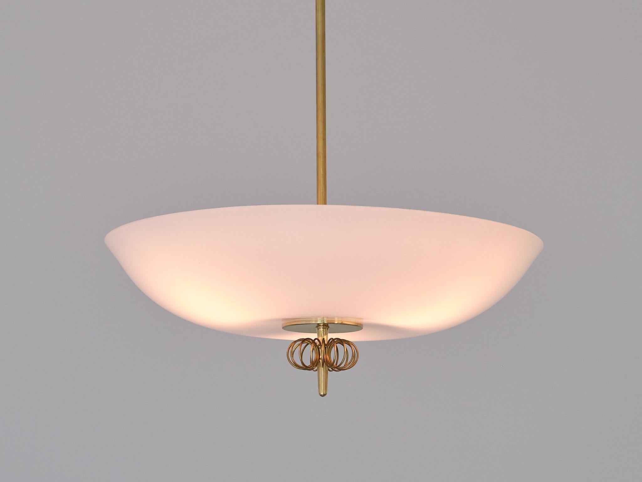 Paavo Tynell Brass Pendant Ceiling Light, Model 1088, Taito, Finland, 1940s For Sale 4