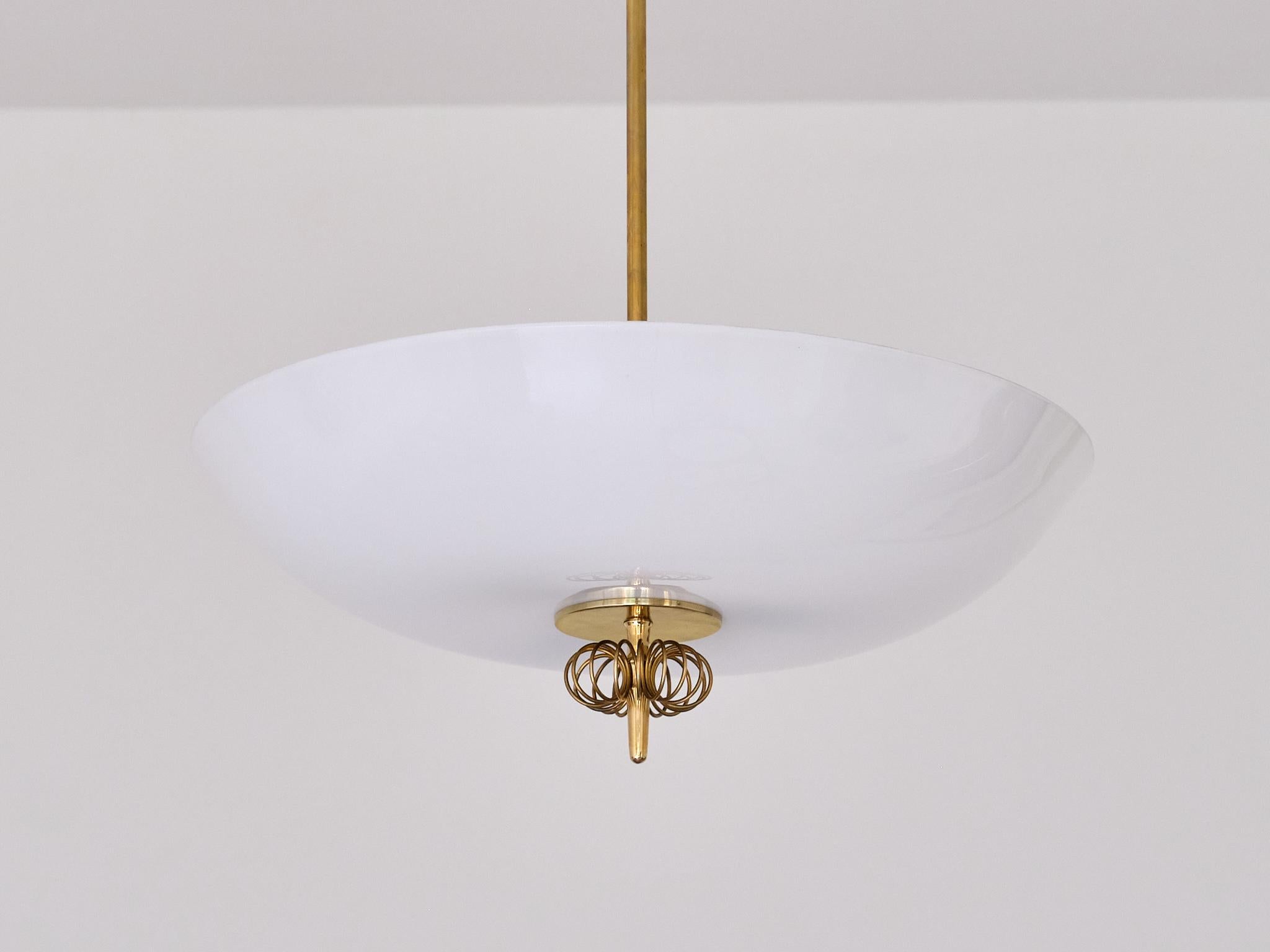 Scandinavian Modern Paavo Tynell Brass Pendant Ceiling Light, Model 1088, Taito, Finland, 1940s For Sale