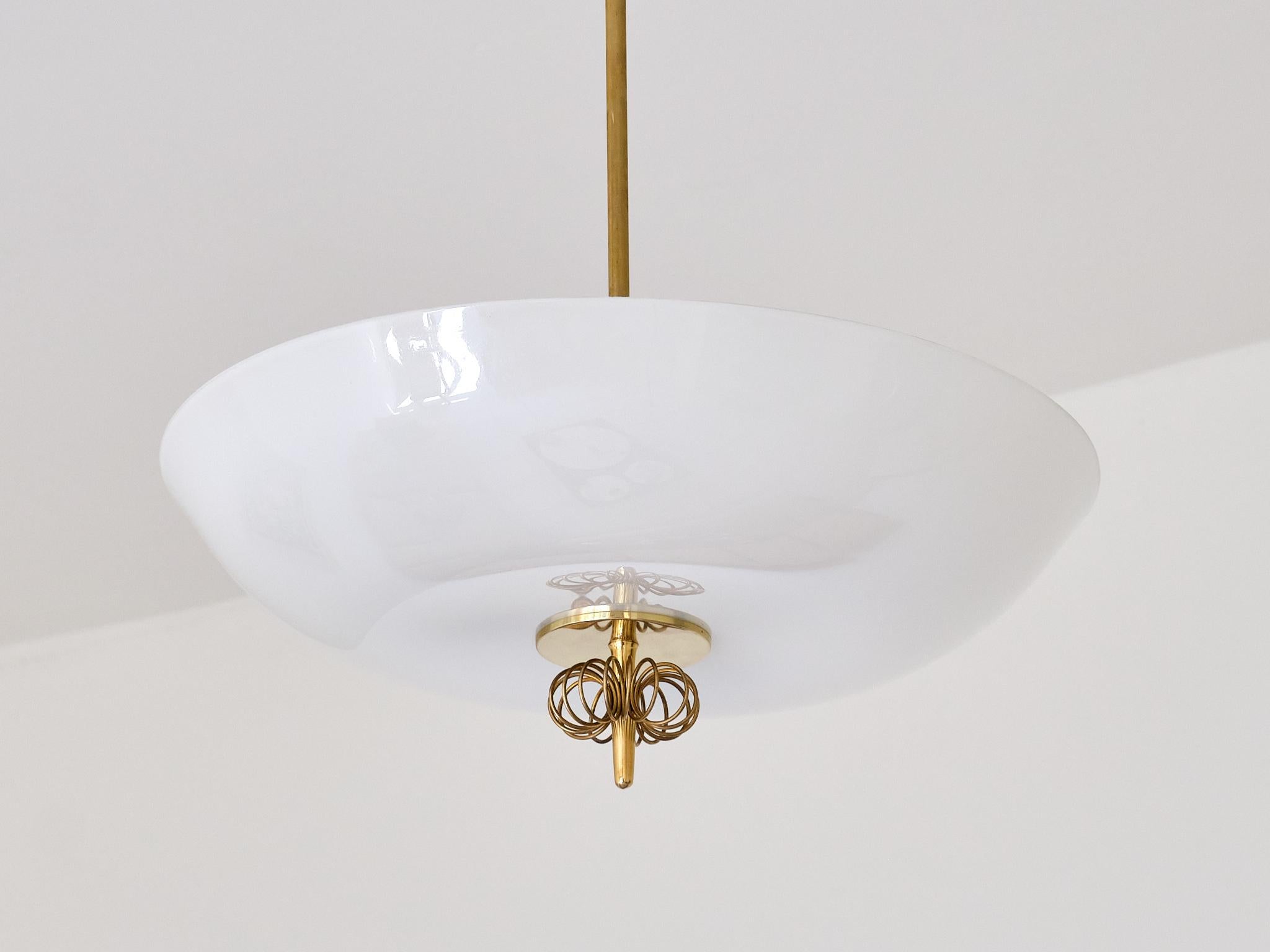 Mid-20th Century Paavo Tynell Brass Pendant Ceiling Light, Model 1088, Taito, Finland, 1940s For Sale