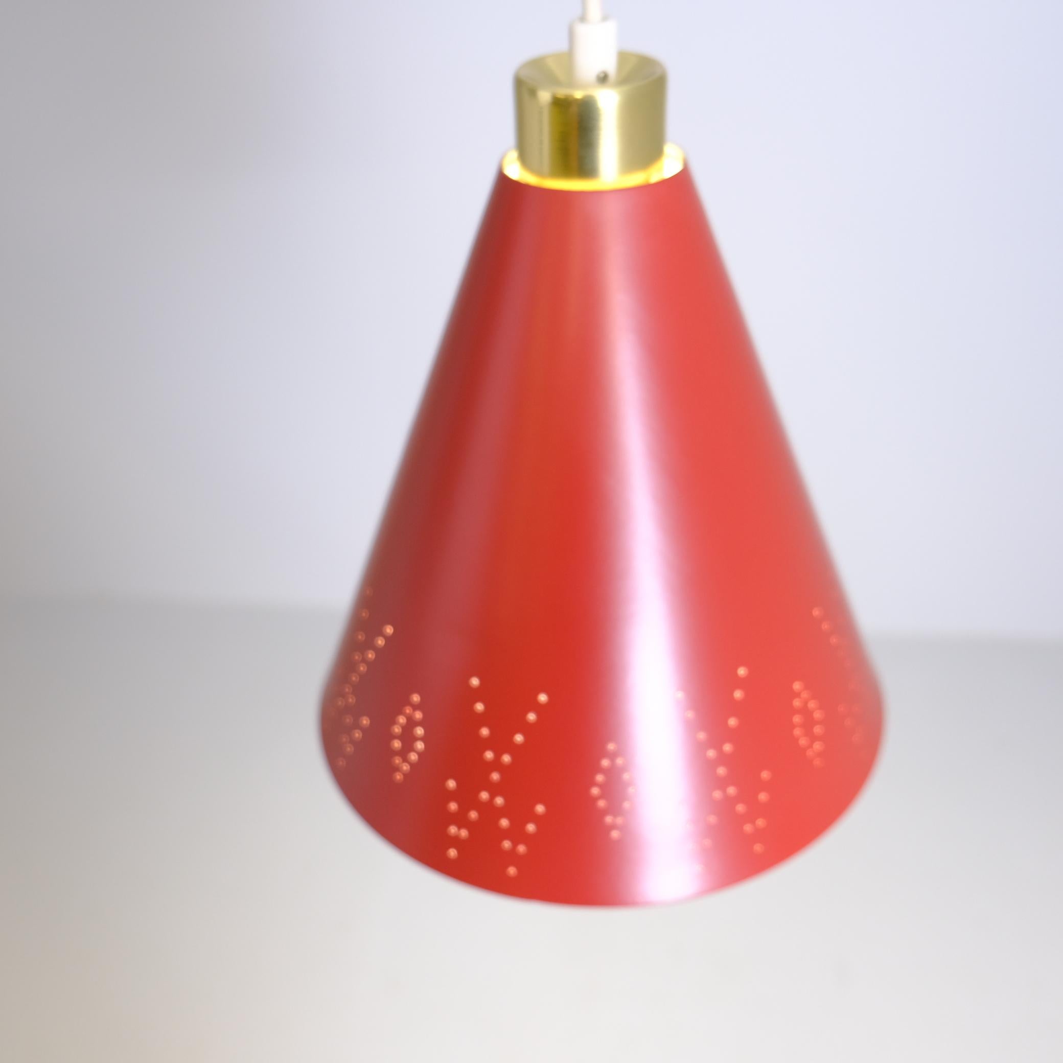 Paavo Tynell Brass & Perforated Red Metal Ceiling Lamp Model K2-58, Idman 1950s For Sale 3