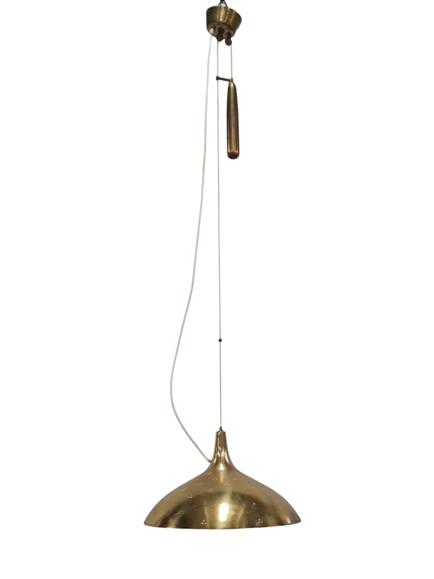 Lampada da soffitto regolabile in ottone Paavo Tynell Modello 1965, Taito 1950s in vendita 6
