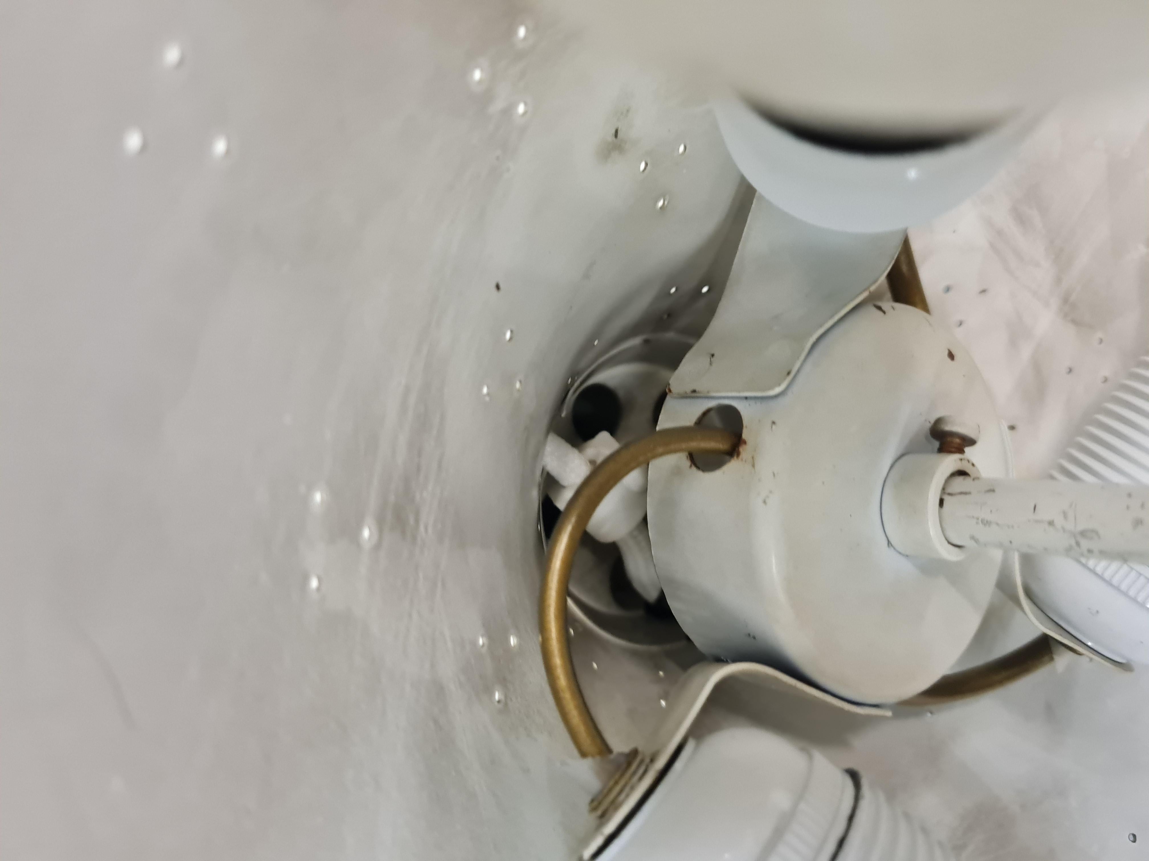 Lampada da soffitto regolabile in ottone Paavo Tynell Modello 1965, Taito 1950s in vendita 7