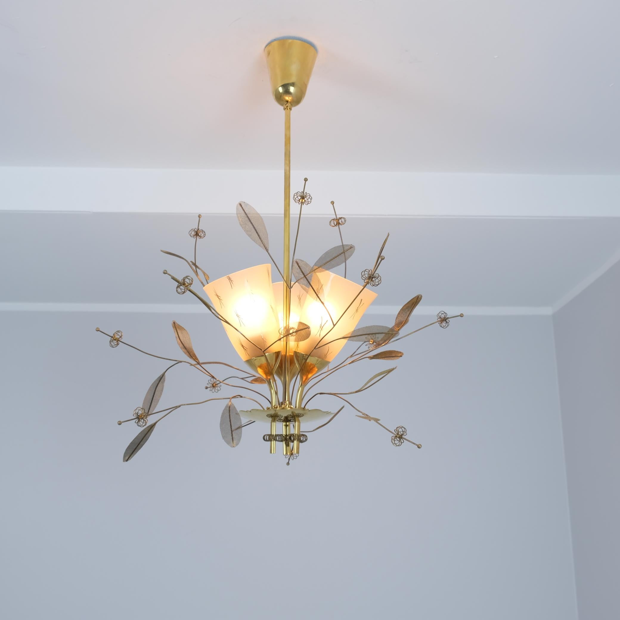 Scandinavian Modern Paavo Tynell Bridal Bouquet Ceiling lamp 'Morsiuskimppu' 9029, Taito Oy 1950s For Sale