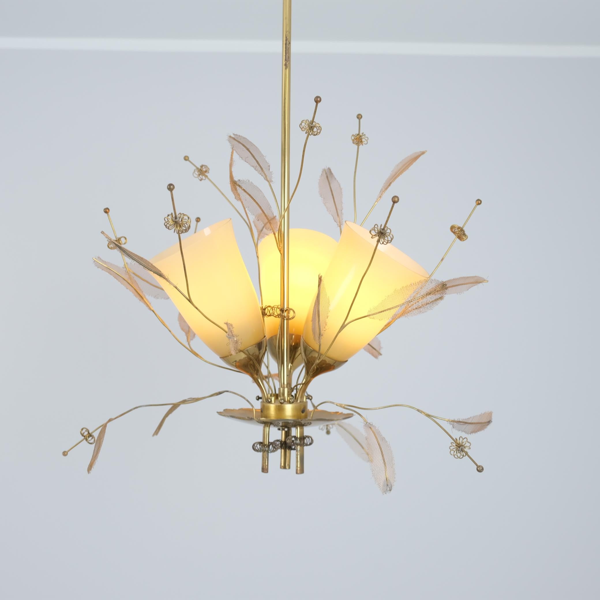 Milieu du XXe siècle Paavo Tynell Lampe de plafond Bouquet de mariée 