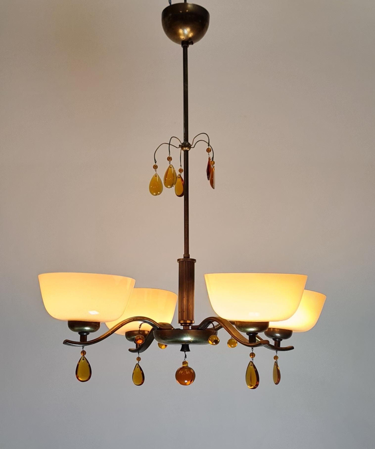 Lampada da soffitto Paavo Tynell modello 1464, vetro, cristalli d'ambra e ottone, Taito 1930 in vendita 9