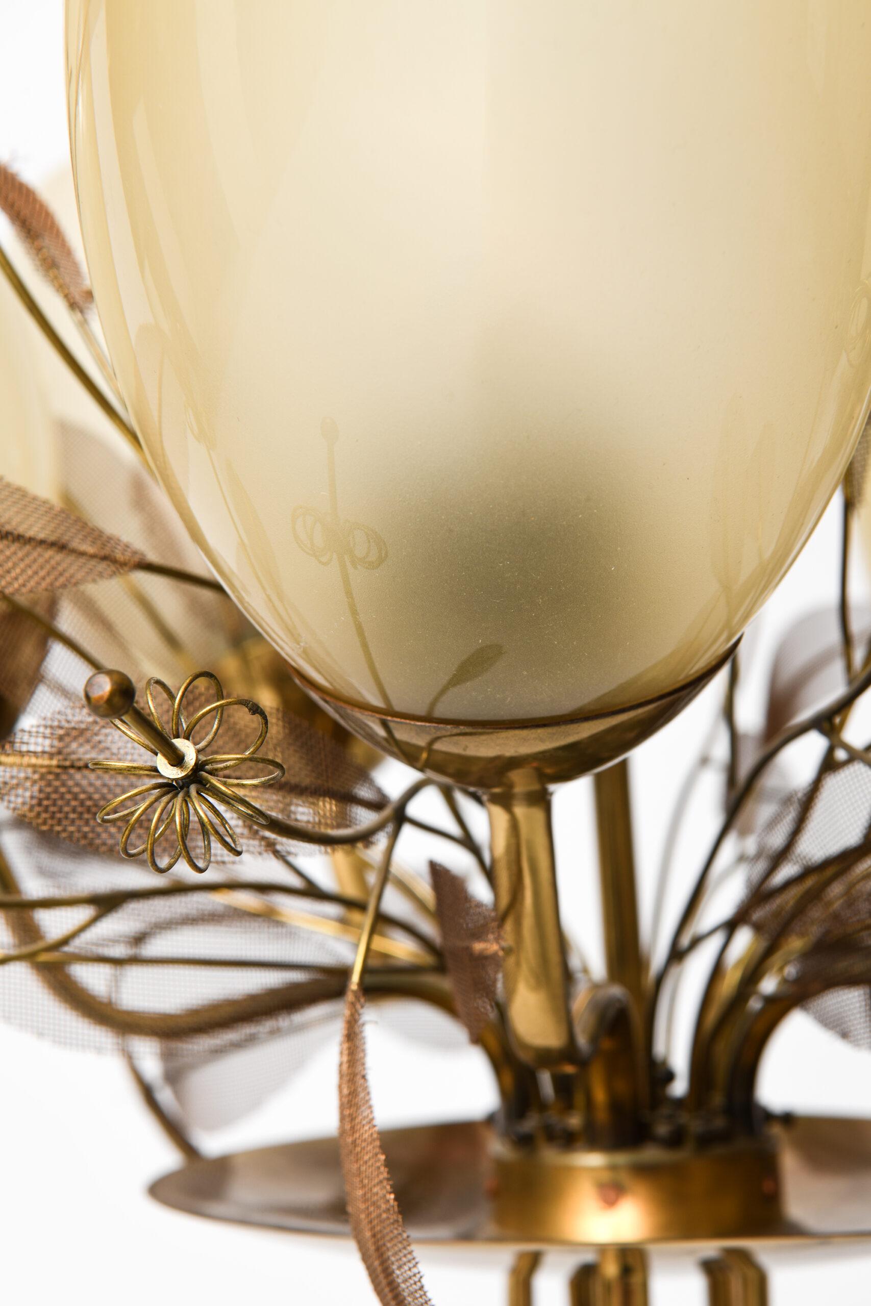 Paavo Tynell Ceiling Lamp Model 9029/5 Produced by Taito Oy in Finland In Good Condition In Limhamn, Skåne län
