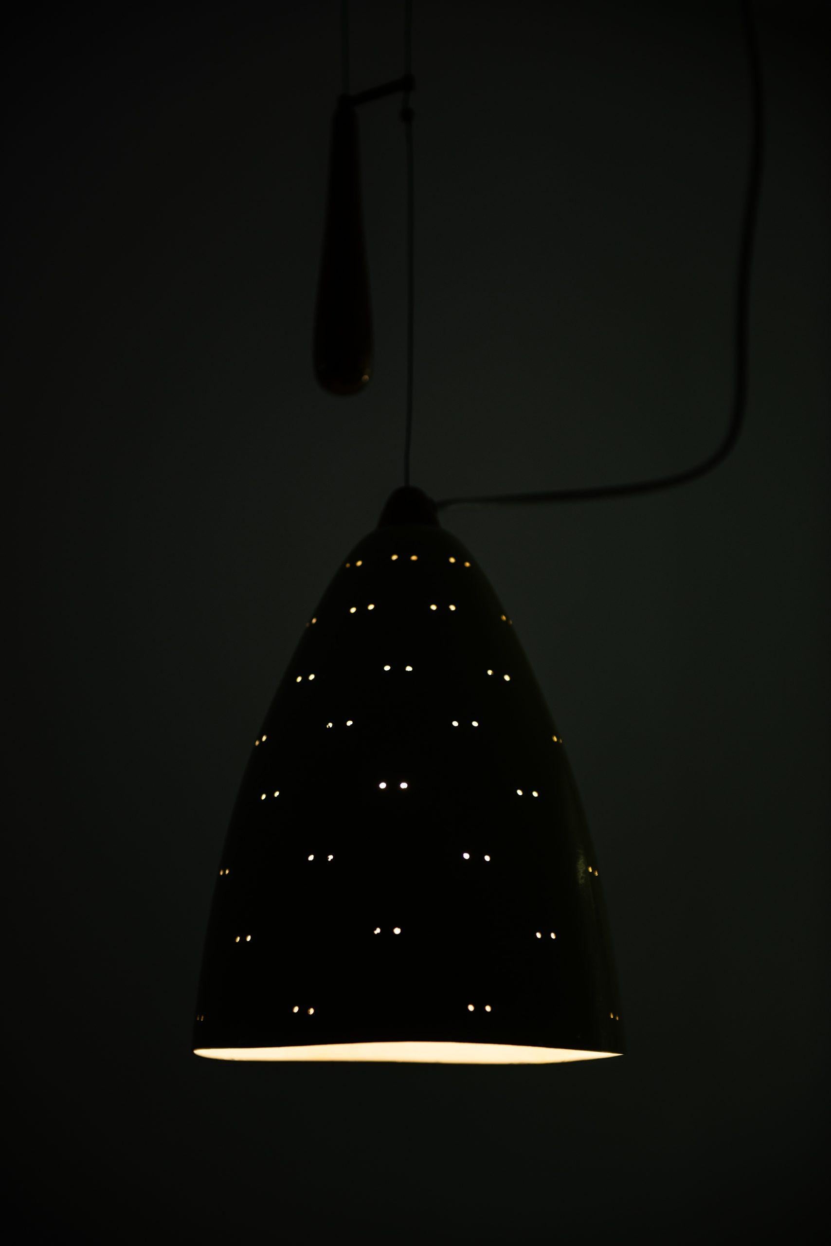Paavo Tynell Ceiling Lamp Model J1979 Produced by Taito Oy in Finland In Good Condition For Sale In Limhamn, Skåne län